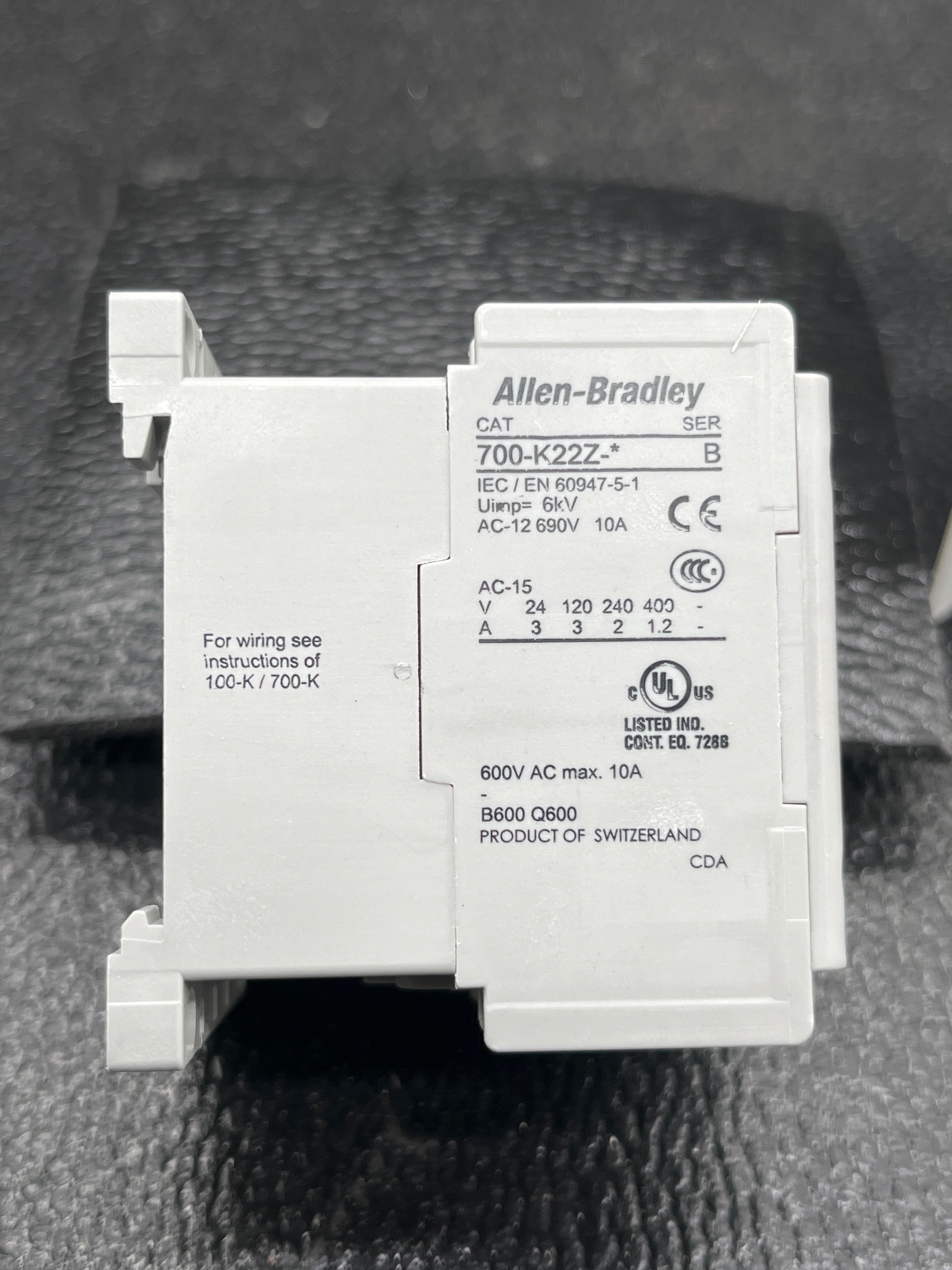 ALLEN BRADLEY 700-K22Z-DJ Control Relay Aux Contact 2NO 2NC NEW 5