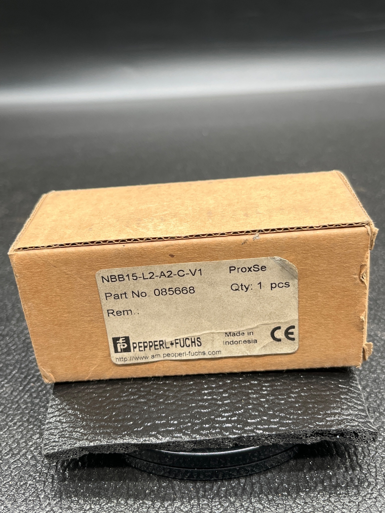 PEPPERL+FUCHS 085668 NBB15-L2-A2-C-VA Inductive Sensor NEW 0