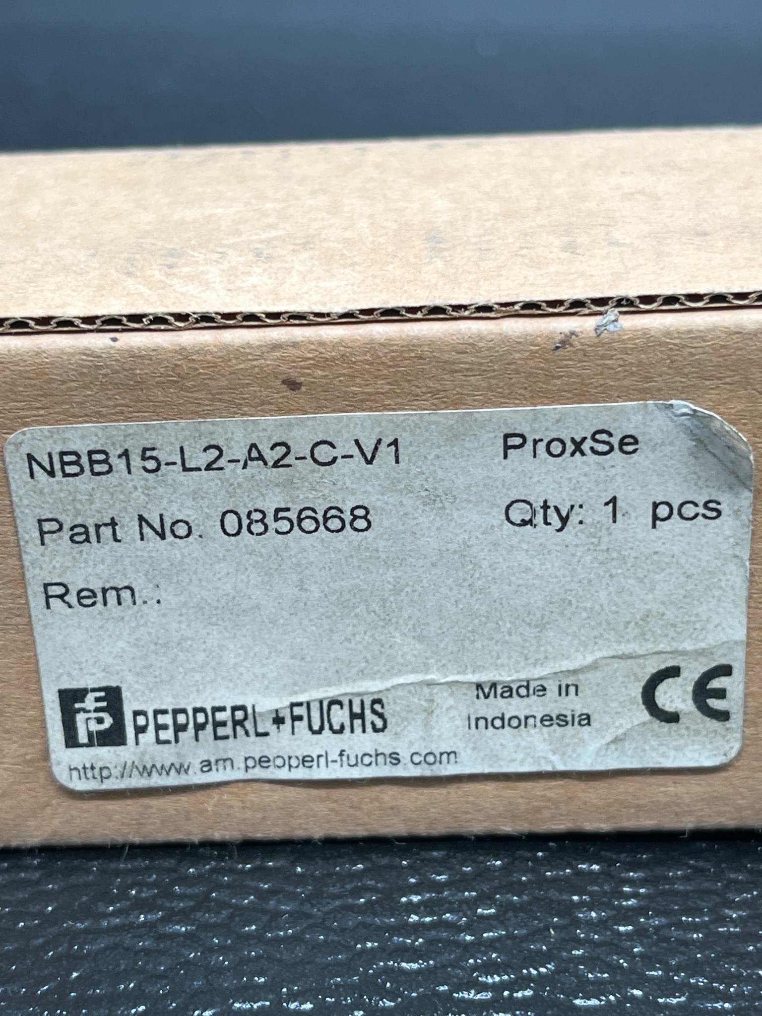 PEPPERL+FUCHS 085668 NBB15-L2-A2-C-VA Inductive Sensor NEW 4