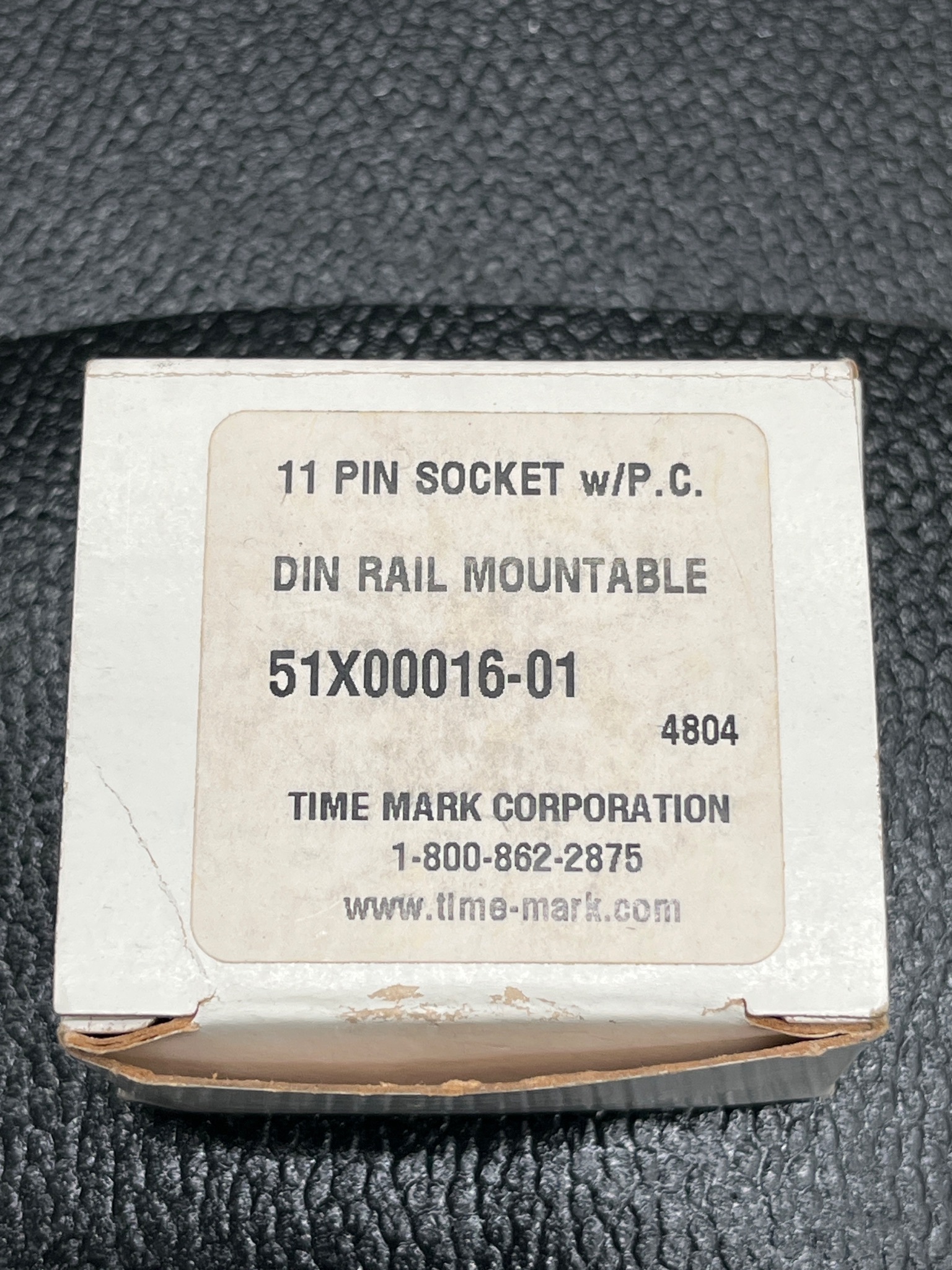 TIME MARK 51X00016-01 11 Pin Socket w/P.C. DIN Rail NEW 4