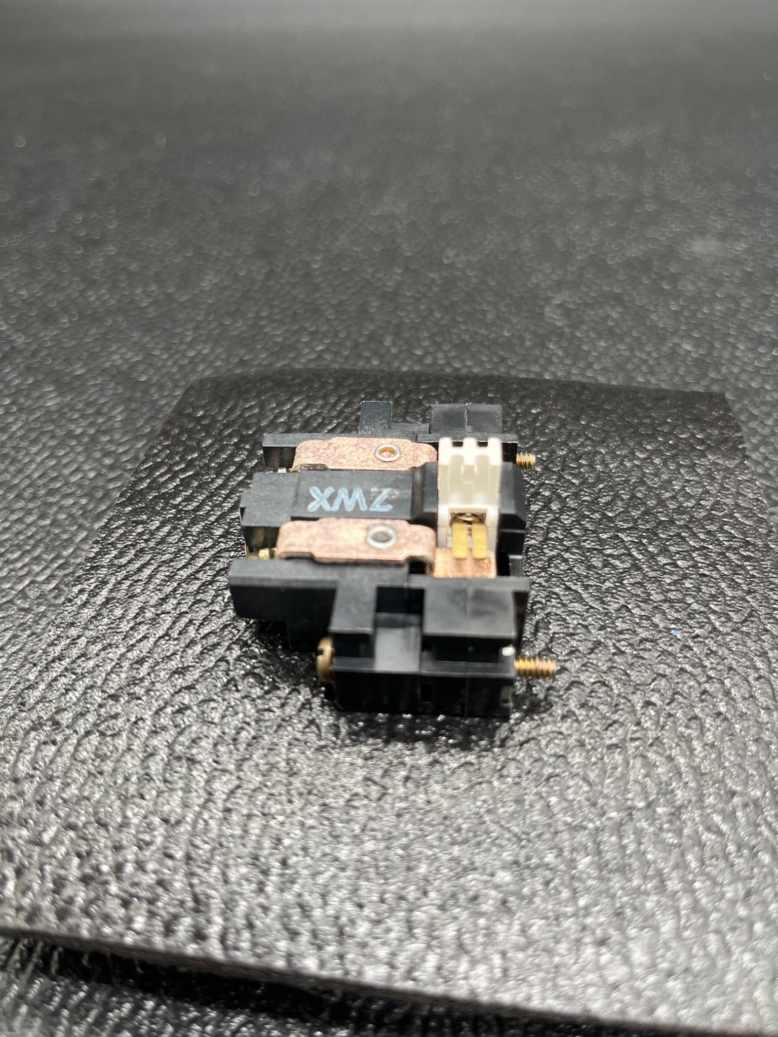ALLEN BRADLEY 595-B34 Auxiliary Contact NEW 6