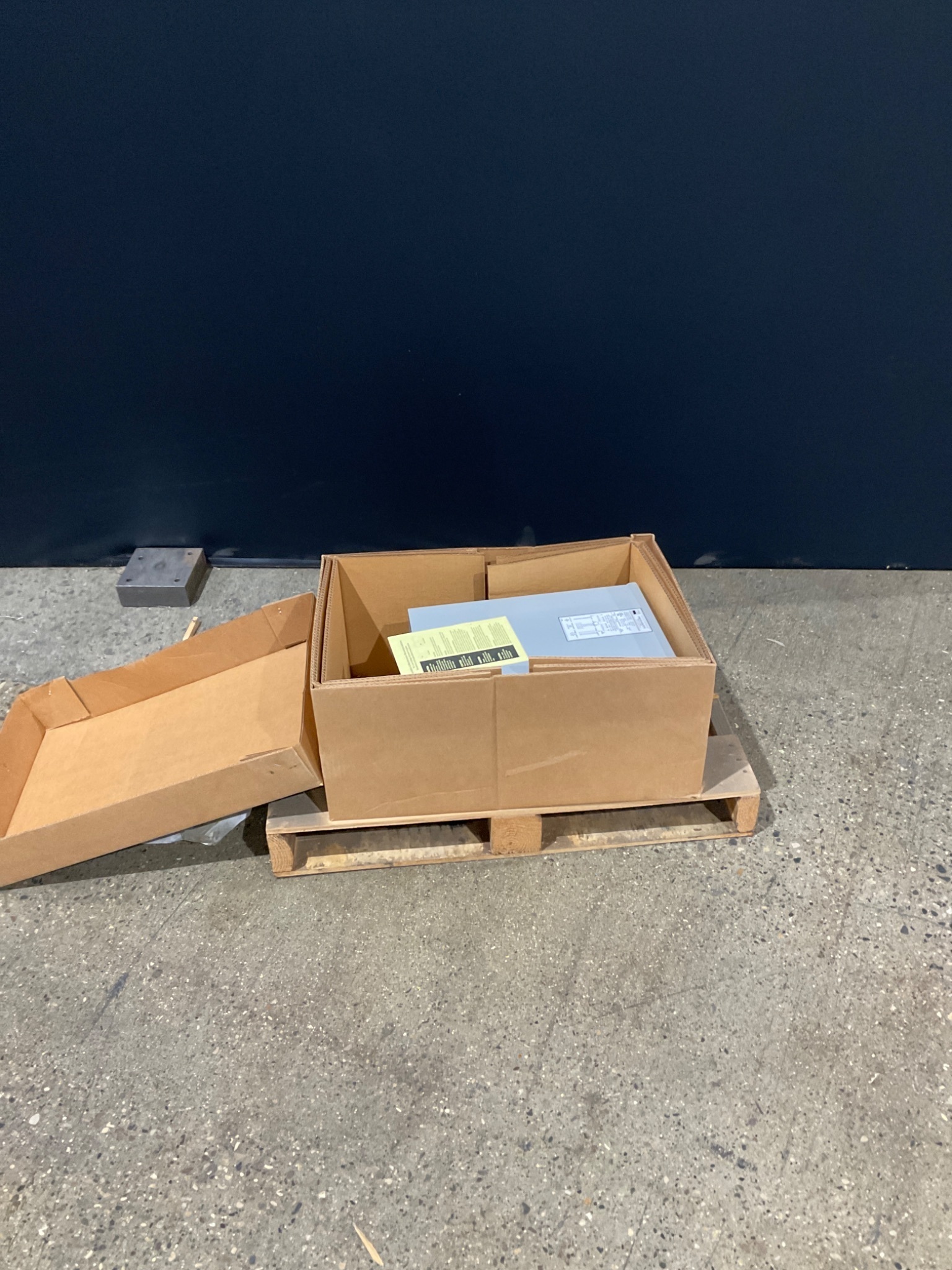 SOLAHD HS5F7.5AS 7.5KVA Transformer NEW 2