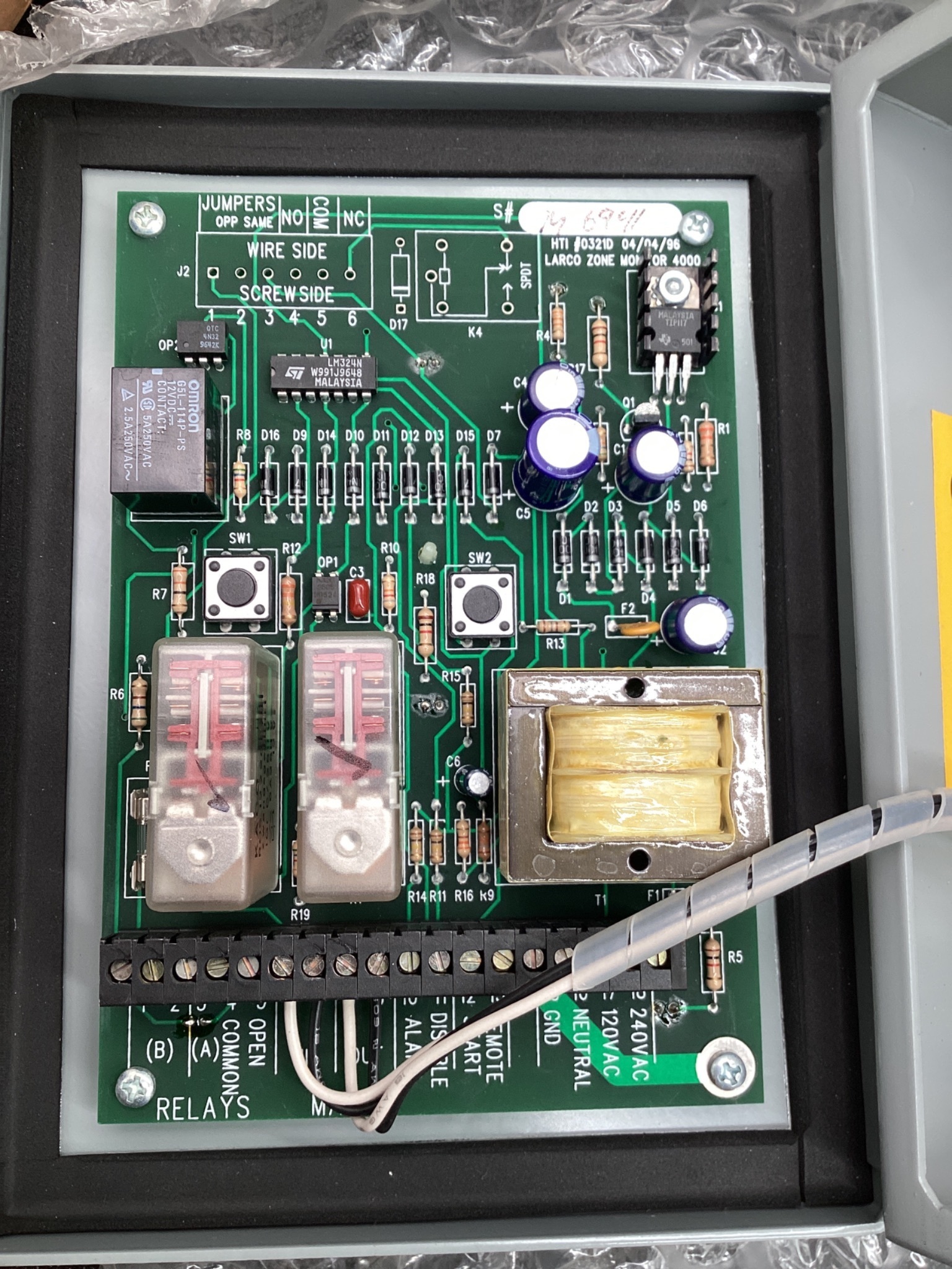 LARCO ZONE MONITOR 4000 Safety Sensor Control Module NEW 5