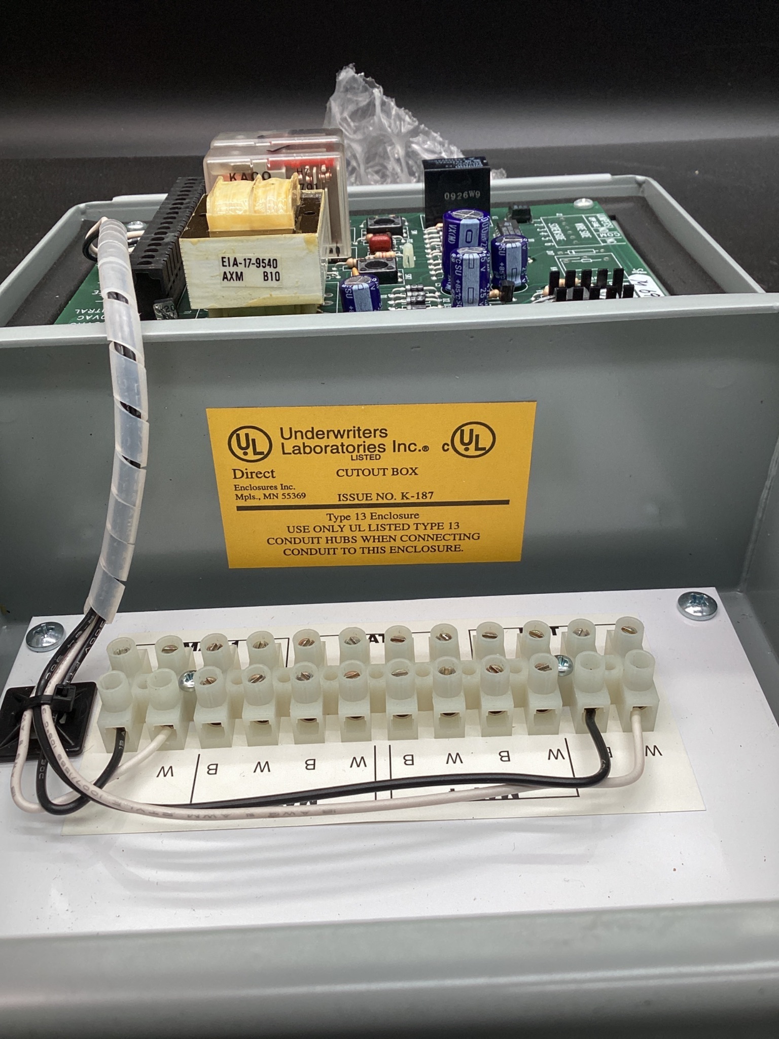 LARCO ZONE MONITOR 4000 Safety Sensor Control Module NEW 6