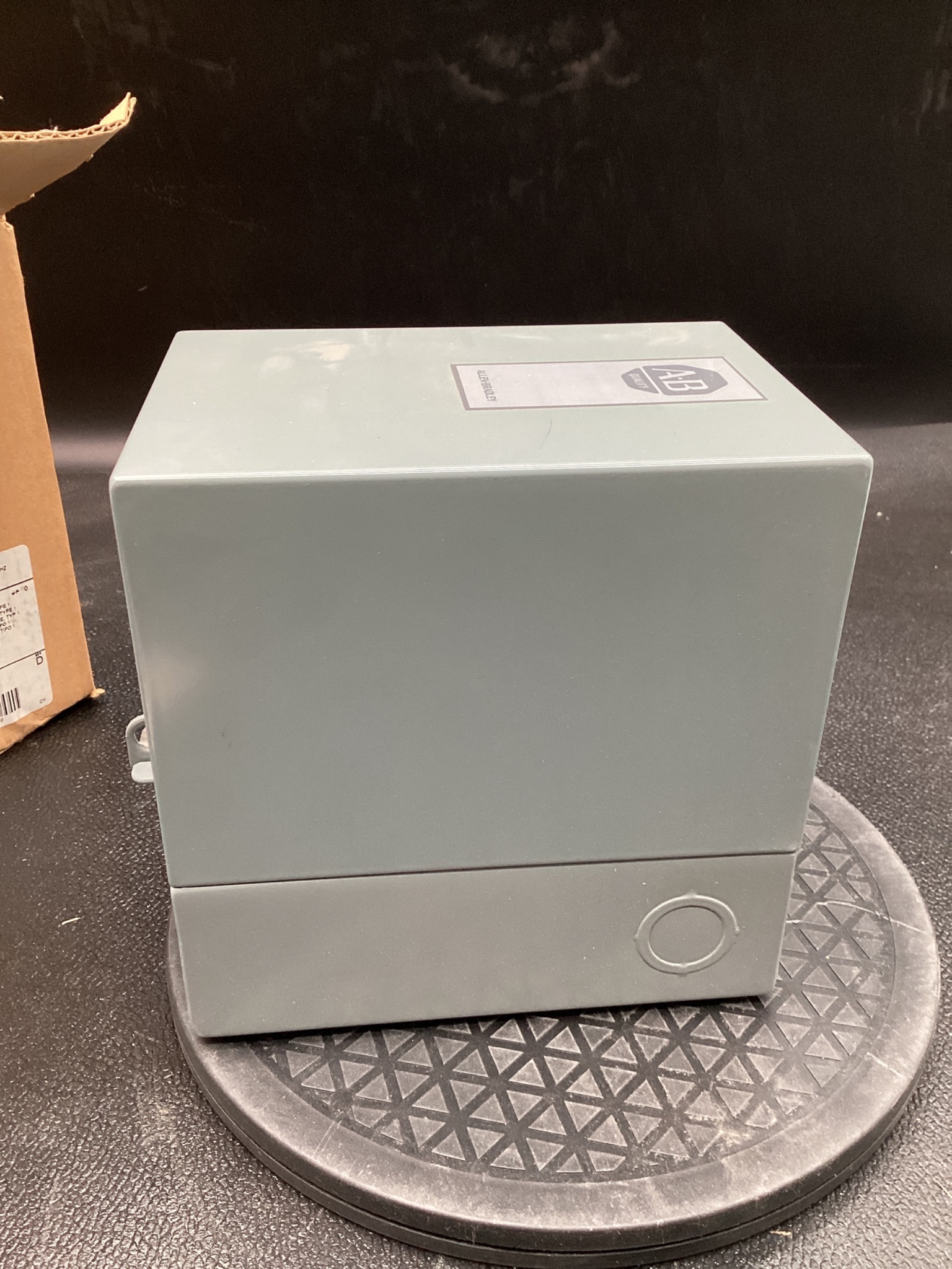 ALLEN BRADLEY 700-P1201A1 Ser. D Enclosure NEW 5