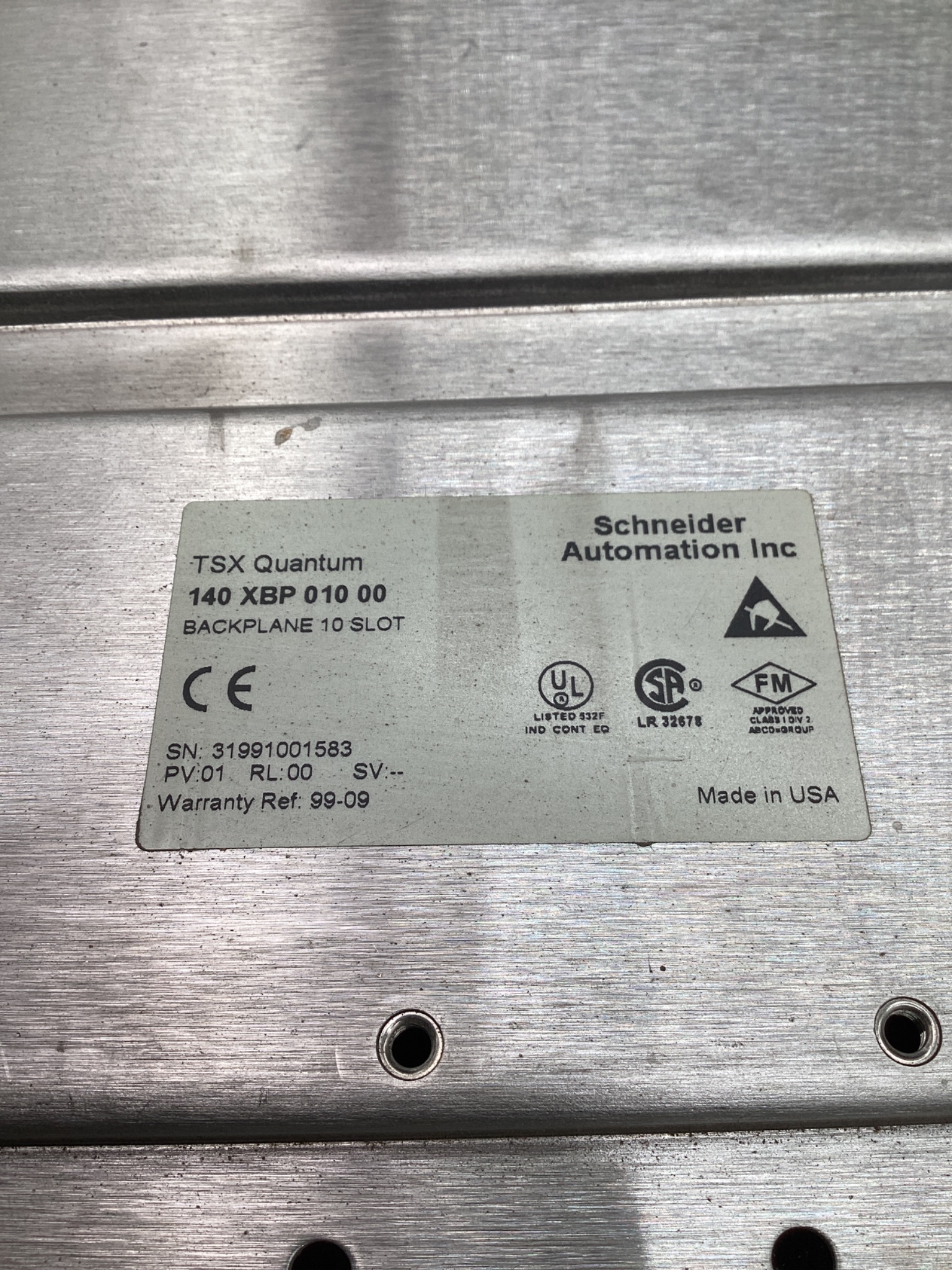 SCHNEIDER 140XBP01000 TSX Quantum 10 Slot Backplane USED 2