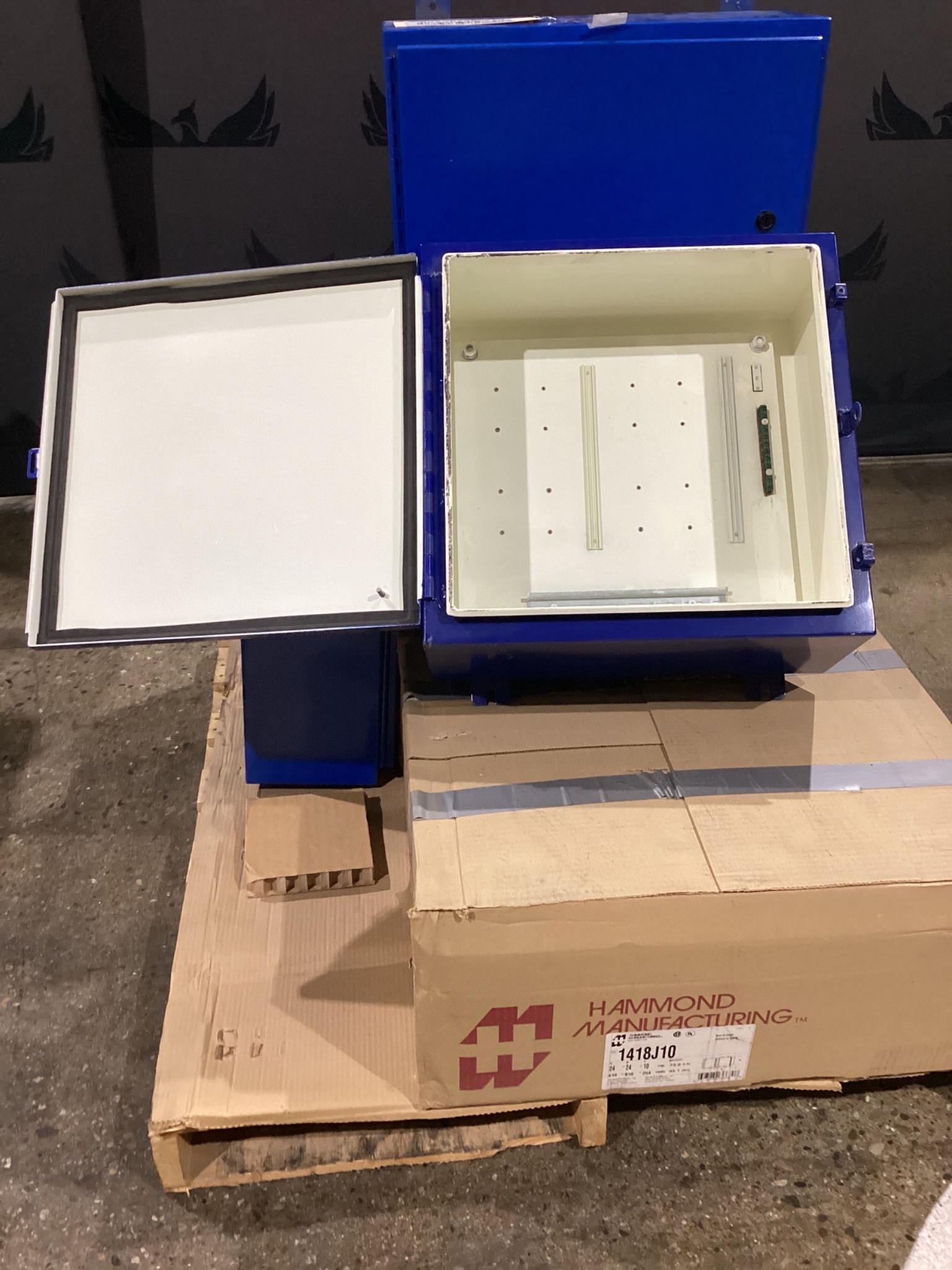 HAMMOND MANUFACTURING 1418J10 Steel Enclosure Blue NEW 1