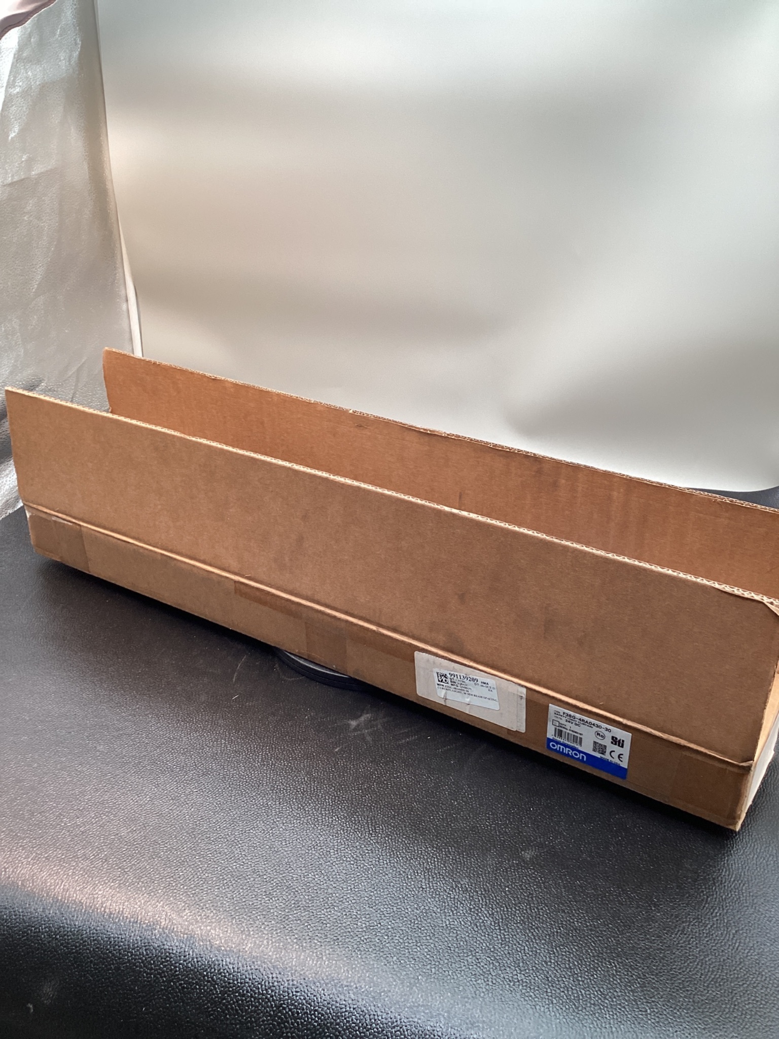 OMRON F3SG-4RA0430-30 Safety Light Curtain Set 430mm NEW 0
