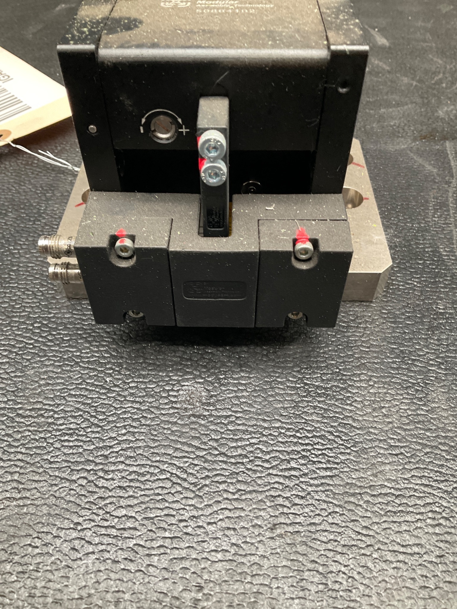 MODULAR ASSEMBLY TECHNOLOGY 50804102 Pneumatic Stop Gate USED 2