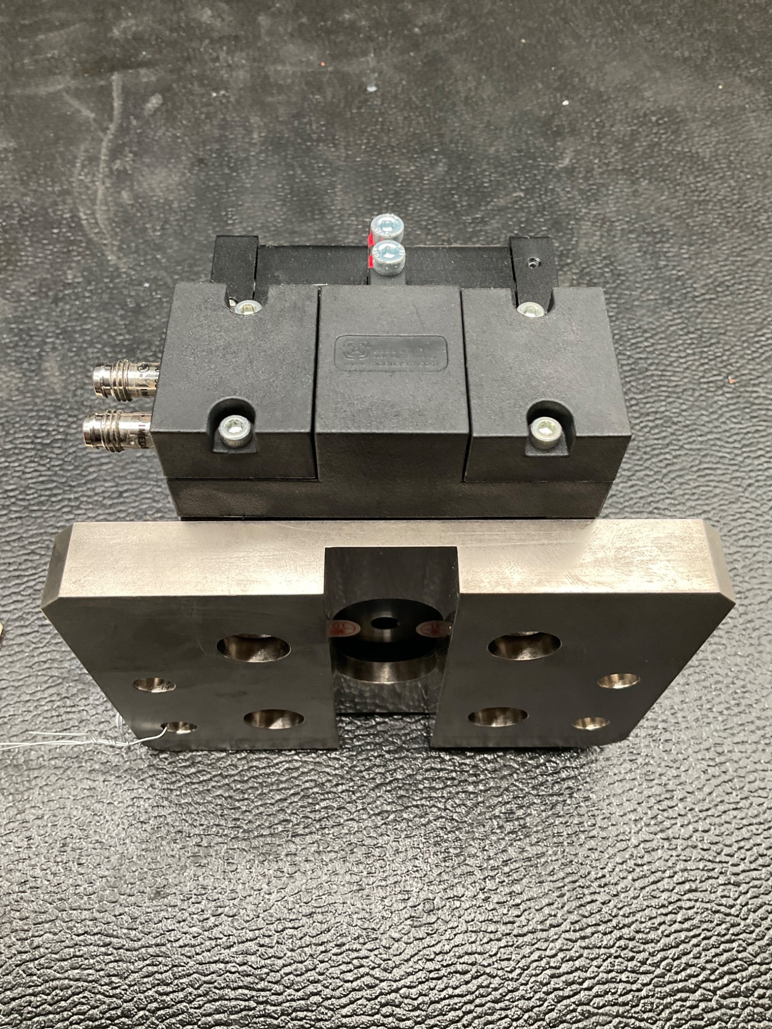 MODULAR ASSEMBLY TECHNOLOGY 50804102 Pneumatic Stop Gate USED 4