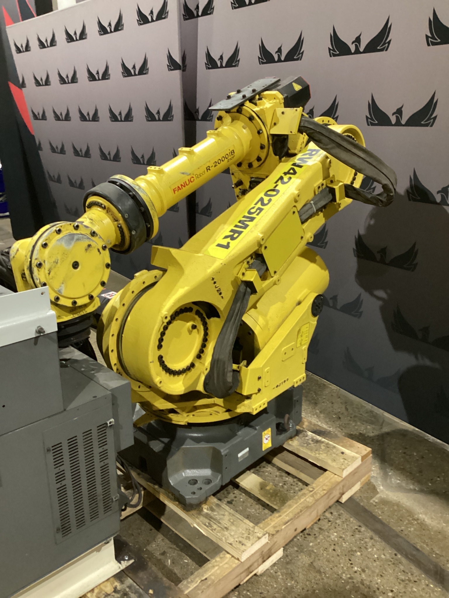 FANUC R-2000iB/210F Complete w/ R-30iB Controls USED 2