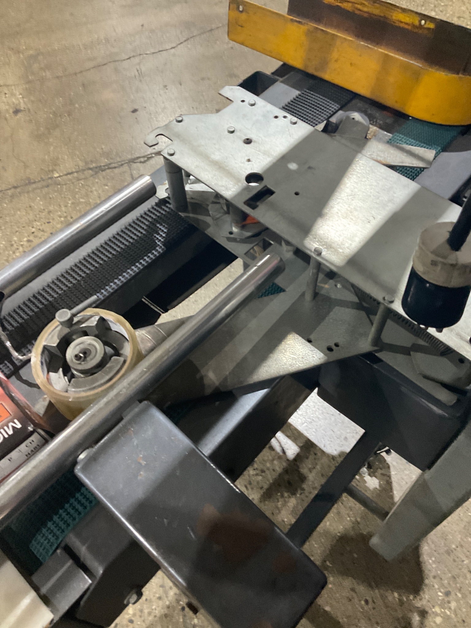 LOVESHAW L07D LITTLE DAVID CASE SEALER USED 8