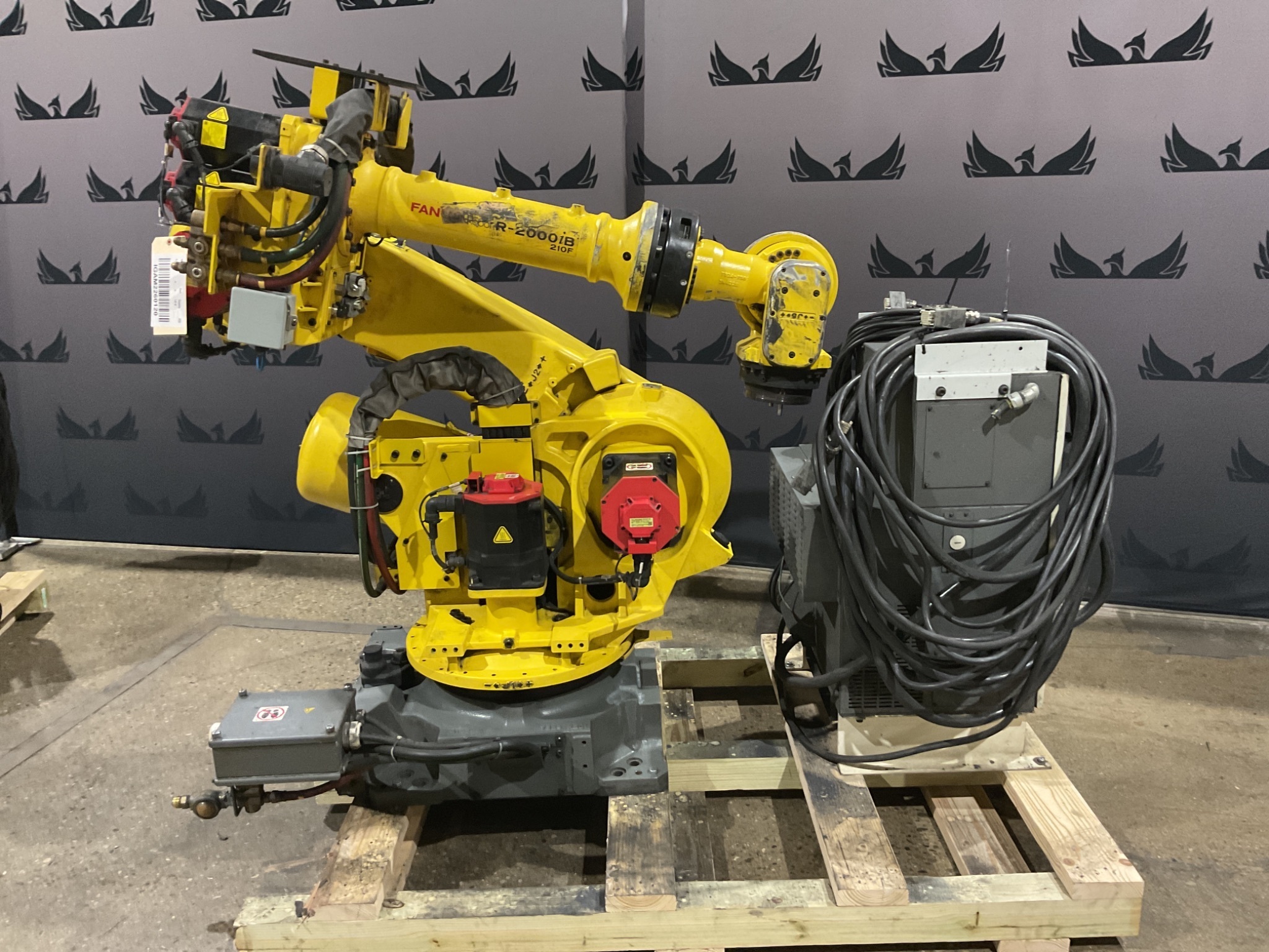 FANUC R-2000iB/210F Complete w/ R-30iB Controls USED 0