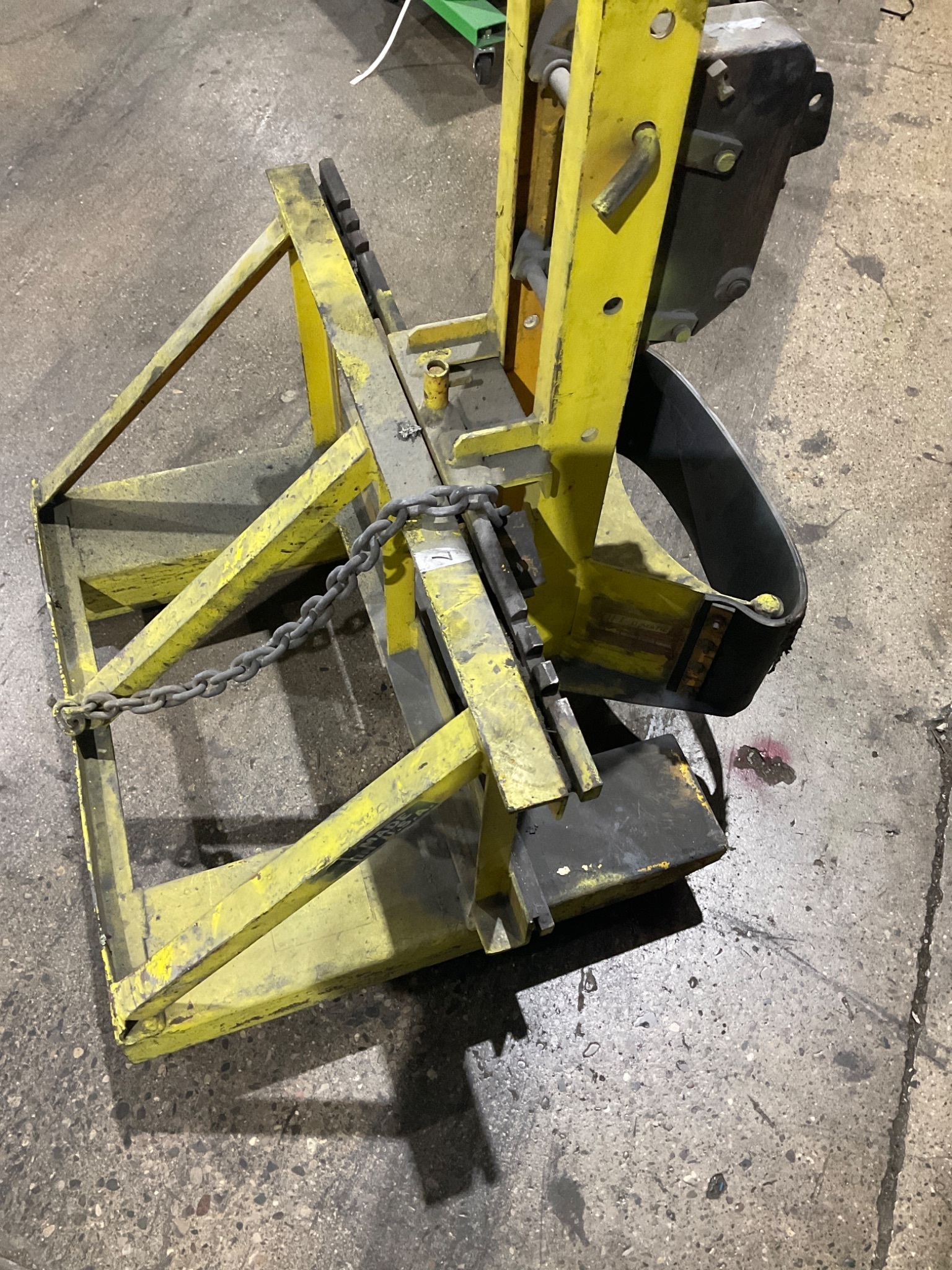 LIFTOMATIC 21897 DRUM HANDLER ATTACHMENT USED 0