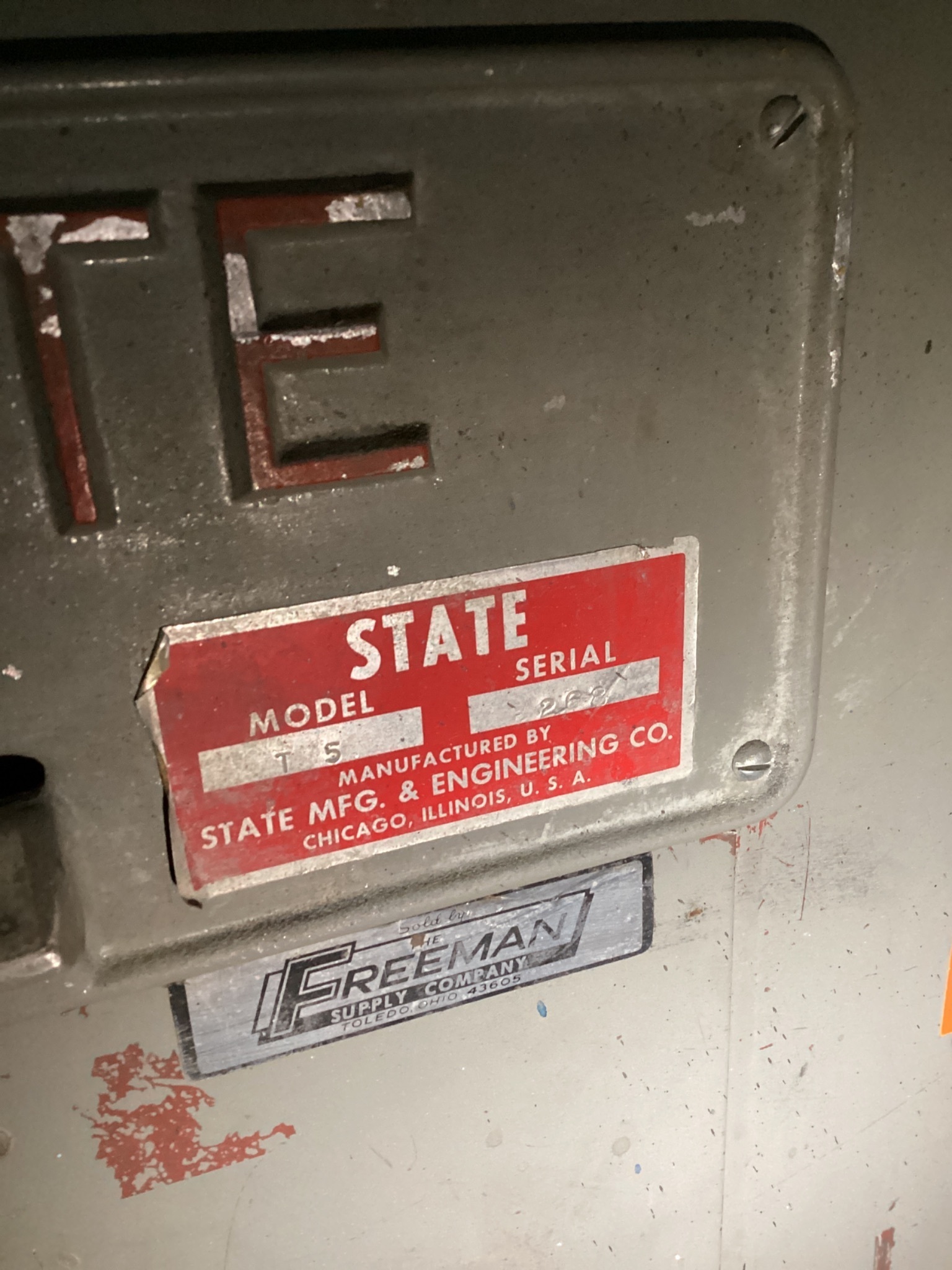 STATE T-5 BELT SANDER USED 3