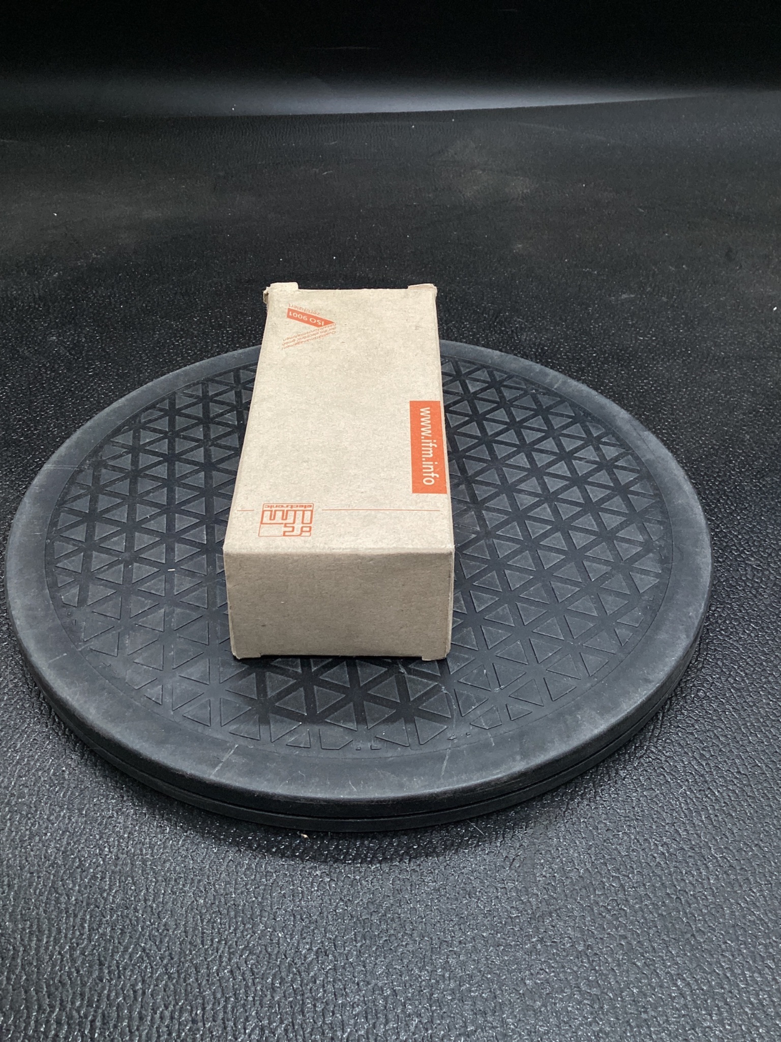 IFM IM3501 INDUCTIVE PROXIMITY SENSOR NEW OPEN BOX 2