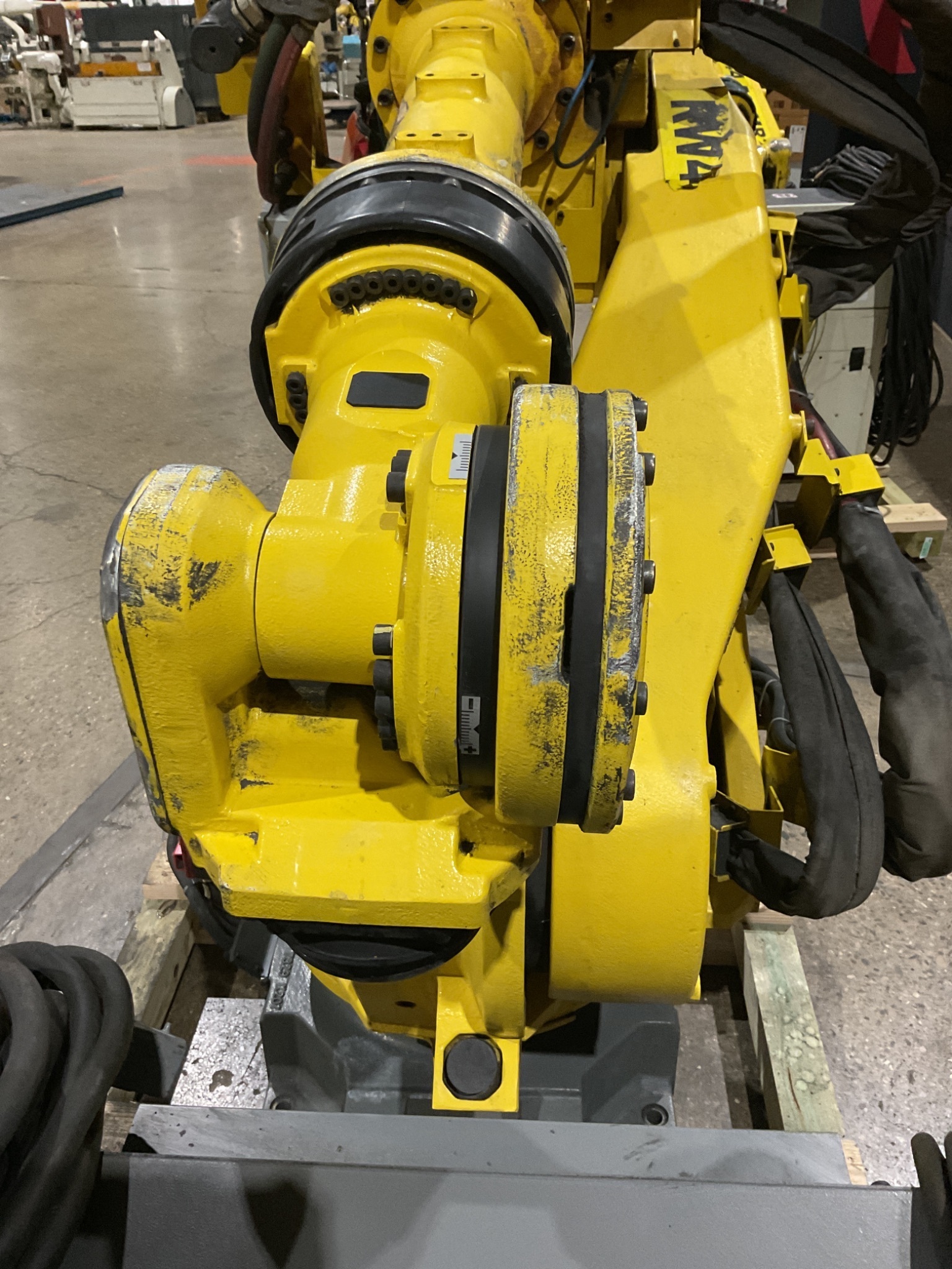FANUC R-2000iB/210F Complete w/ R-30iB Controls USED 5