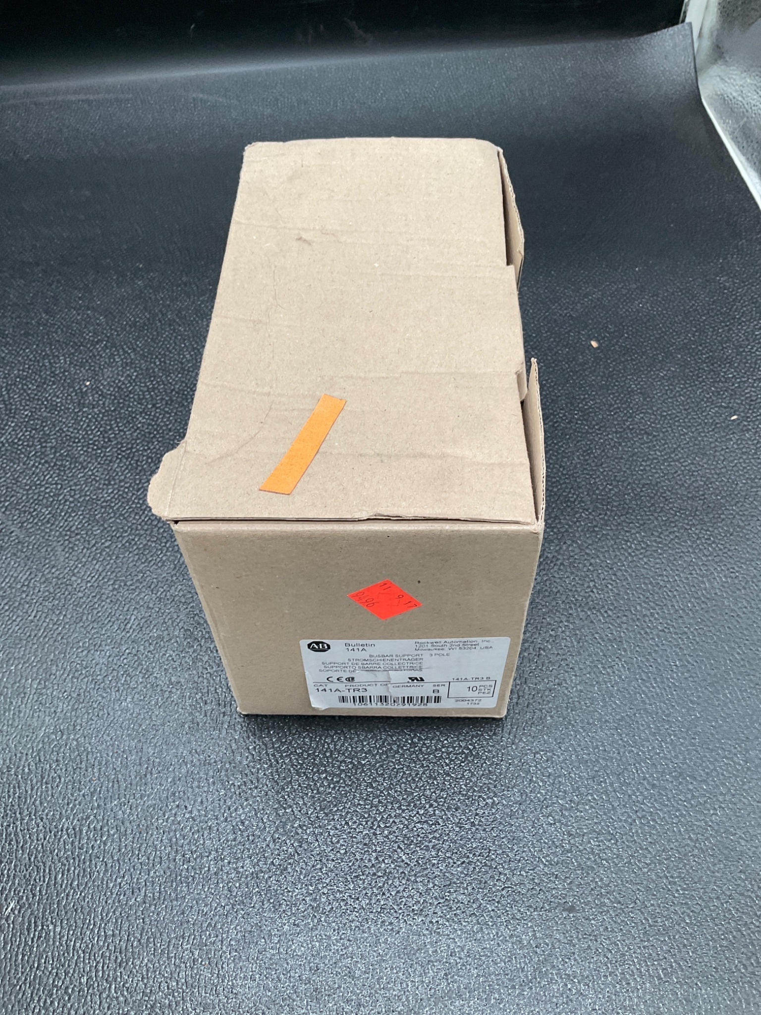 ALLEN BRADLEY 141A-TR3 3-POLE BUSBAR SUPPORT MCS SYSTEM NEW 0