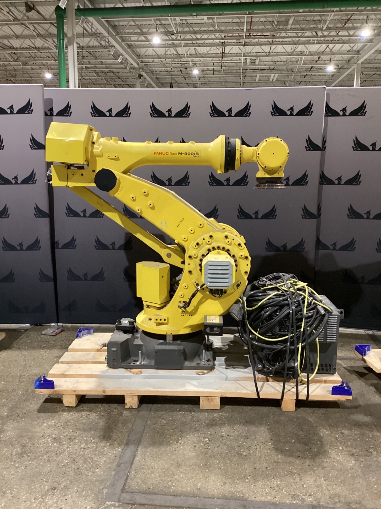 FANUC M-900iB/360 6-AXIS HEAVY PAYLOAD ROBOT W/ R-30iB CONTROLLER USED 0