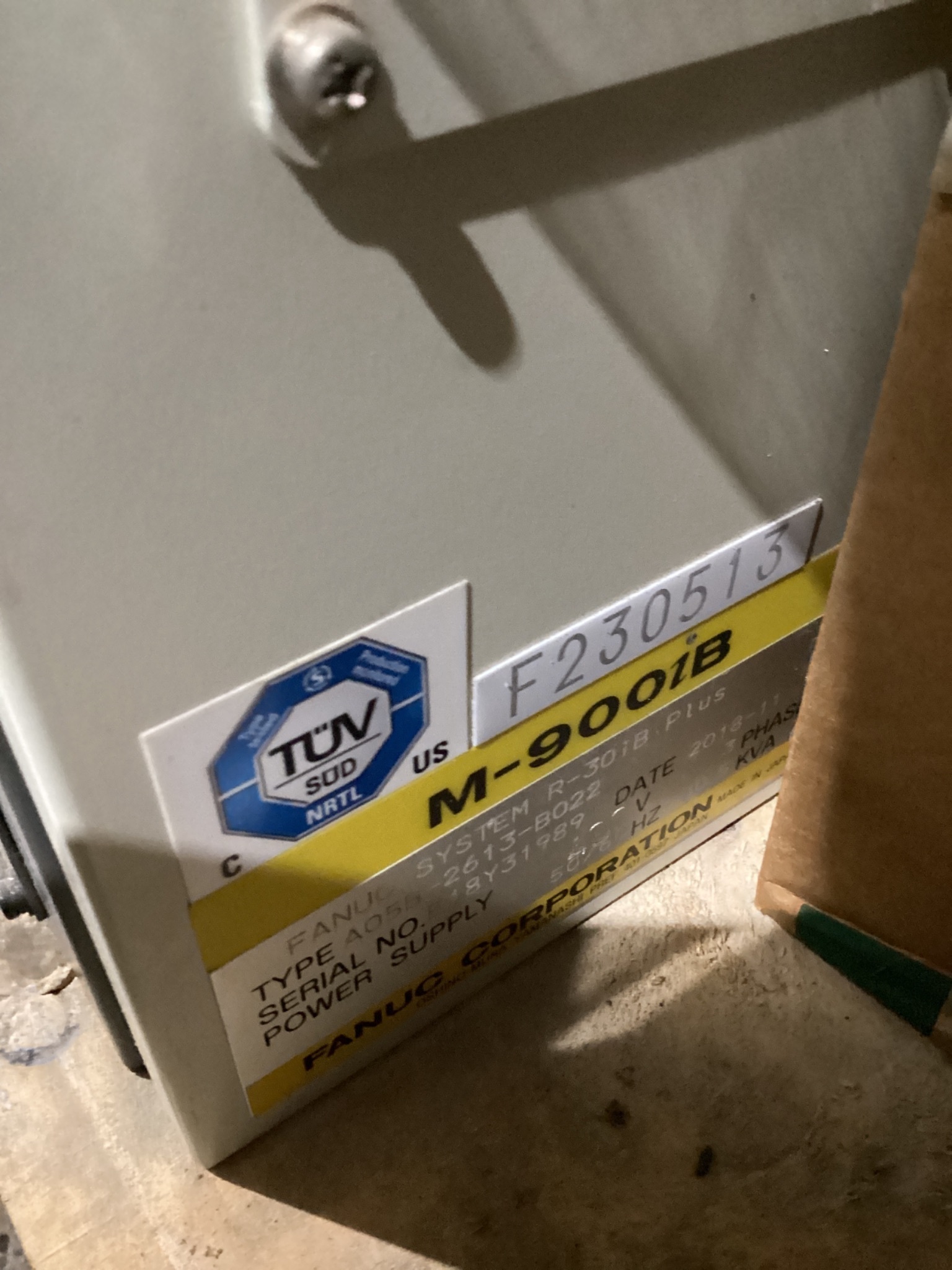 FANUC M-900iB/360 6-AXIS HEAVY PAYLOAD ROBOT W/ R-30iB CONTROLLER USED 5