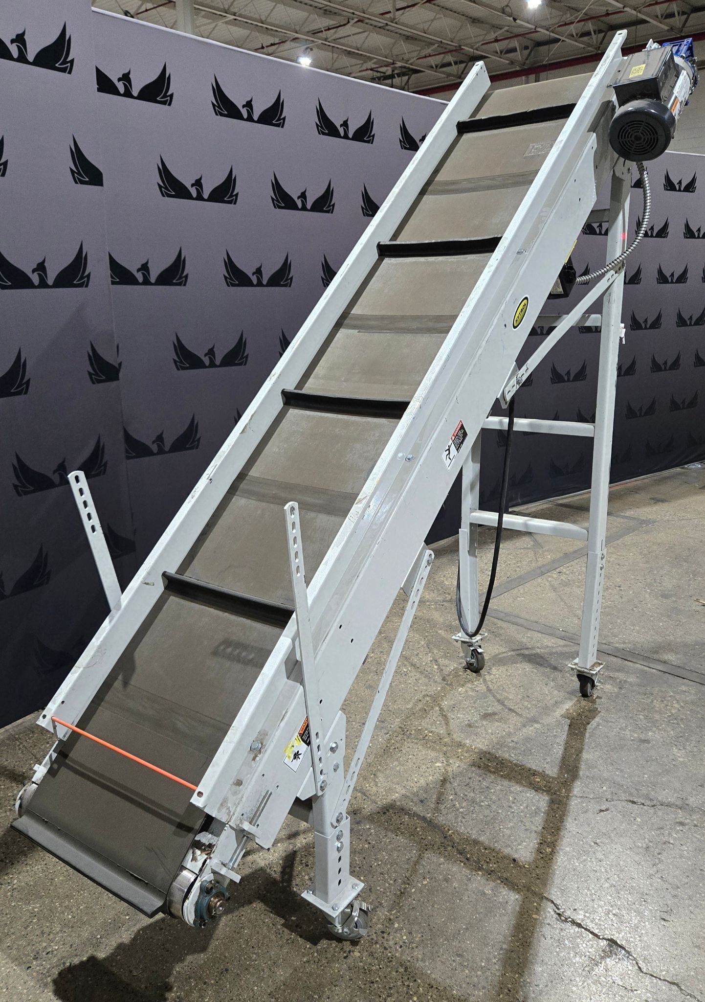 HYTROL 18" Incline Belt Conveyor USED 1