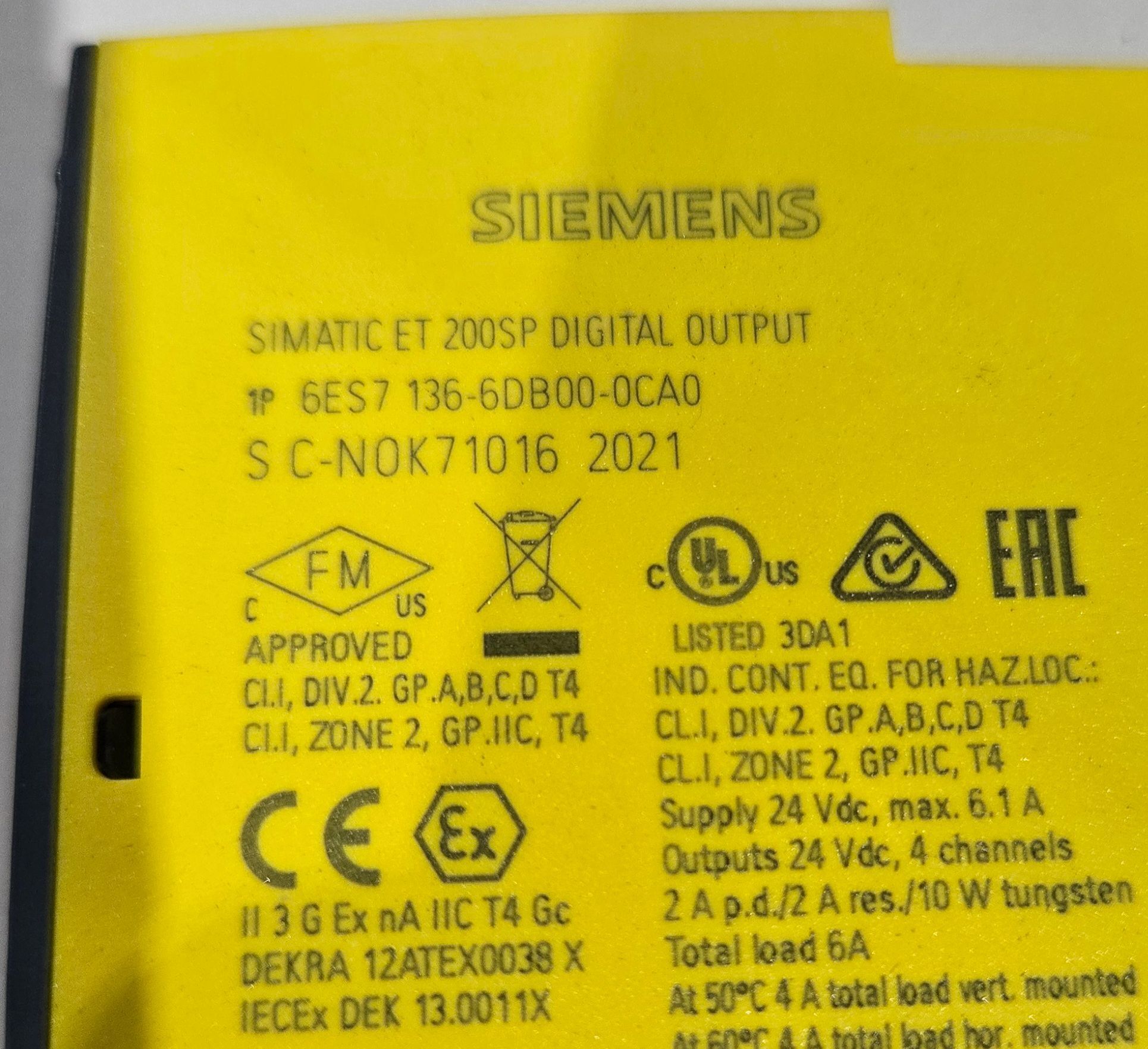 SIEMENS 6ES7 136-6DB00-0CA0 DIGITAL INPUT MODULE USED 3