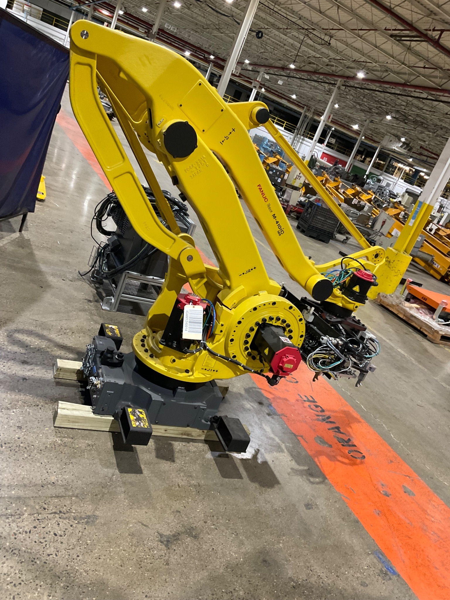 FANUC M-410IC/185 ROBOT W R-30IB PLUS CONTROLLER USED 0