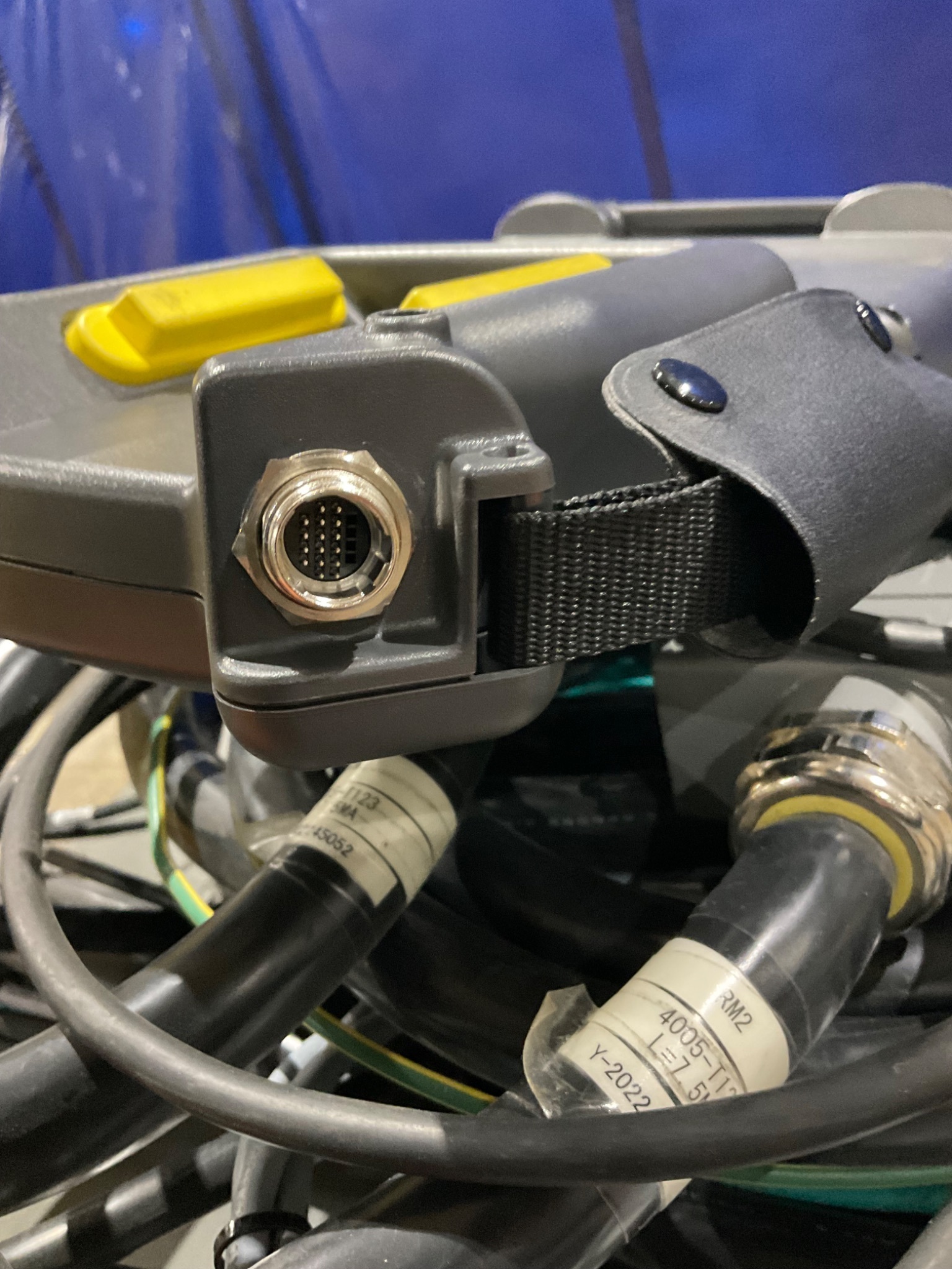 FANUC M-410IC/185 ROBOT W R-30IB PLUS CONTROLLER USED 5