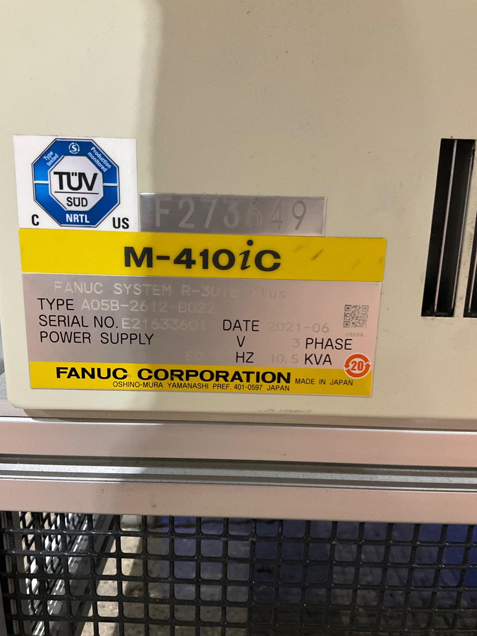 FANUC M-410IC/185 ROBOT W R-30IB PLUS CONTROLLER USED 3