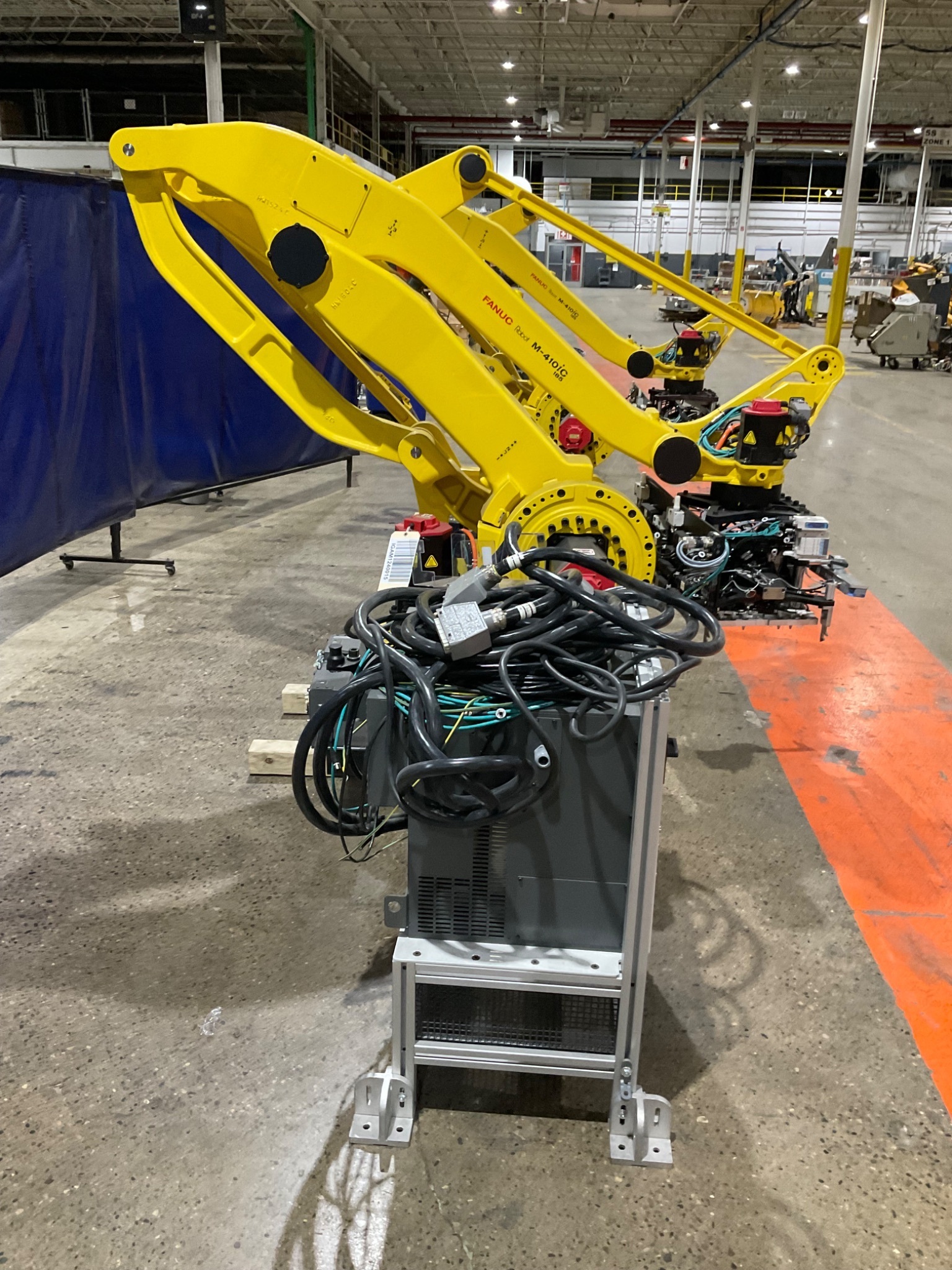 FANUC M-410IC/185 ROBOT W R-30IB PLUS CONTROLLER USED 15