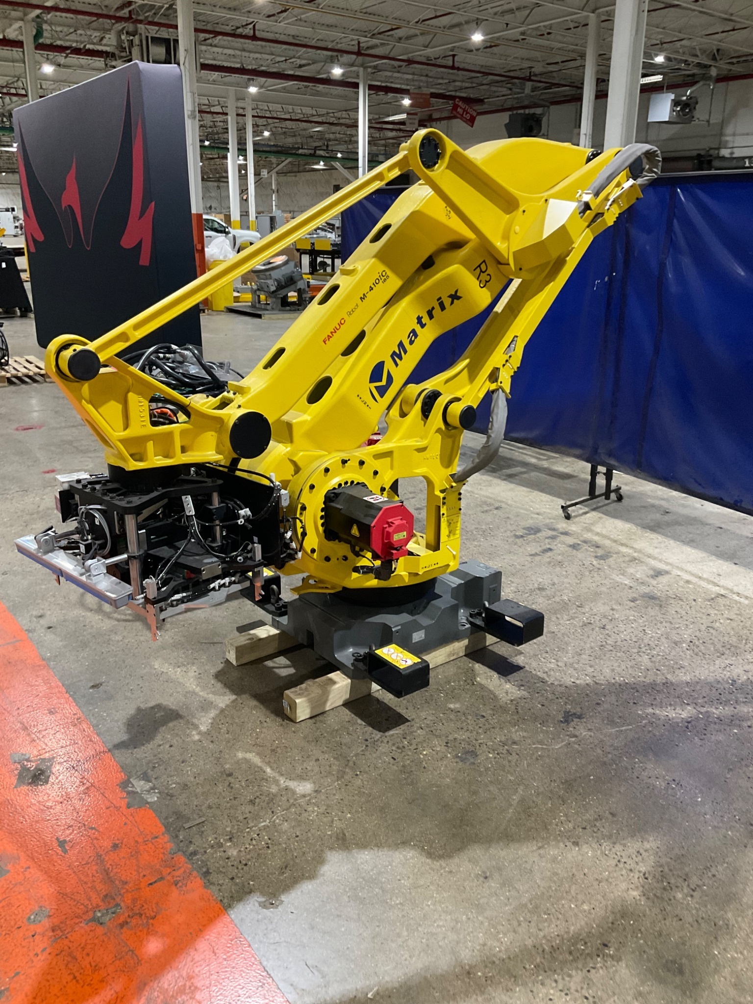 FANUC M-410IC/185 ROBOT W R-30IB PLUS CONTROLLER USED 0