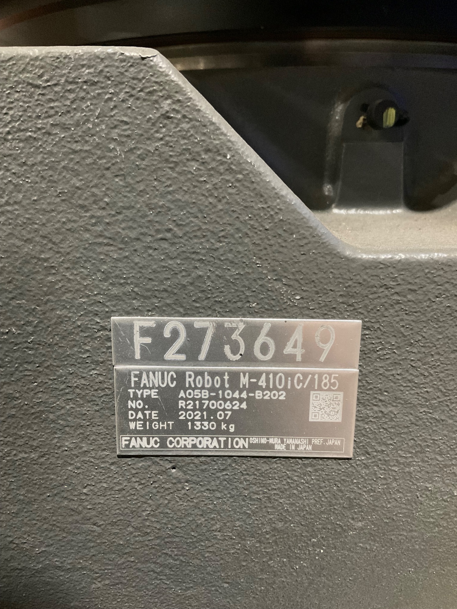 FANUC M-410IC/185 ROBOT W R-30IB PLUS CONTROLLER USED 2