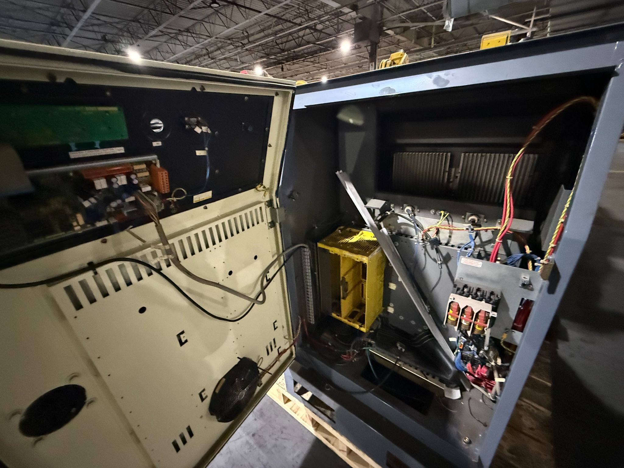 FANUC R-2000iA/210F w/ R-J3iB Controls USED AS-IS 3