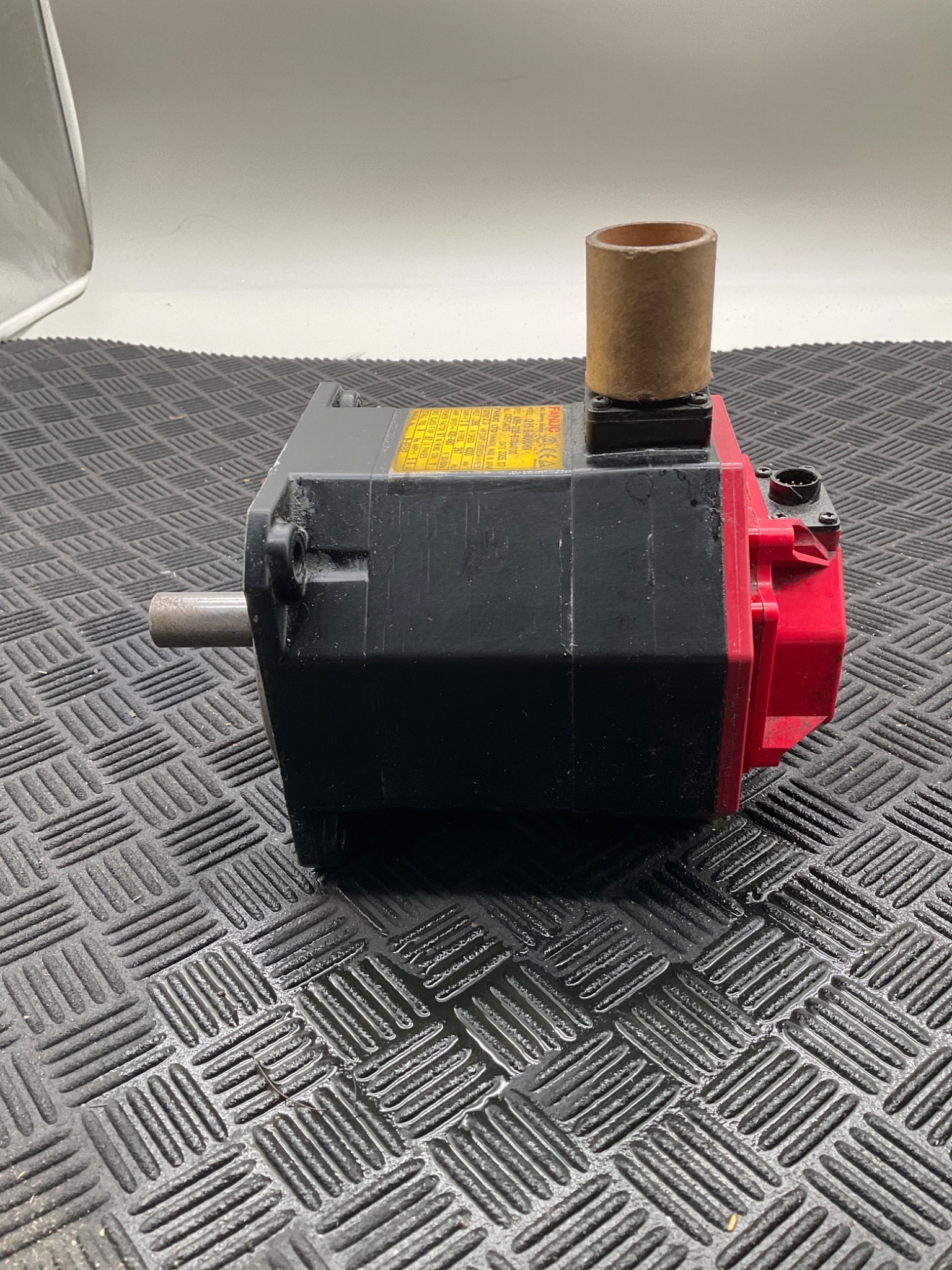 FANUC A06B-0236-B100#0100 aiS 8/4000HV Servo Motor USED 3