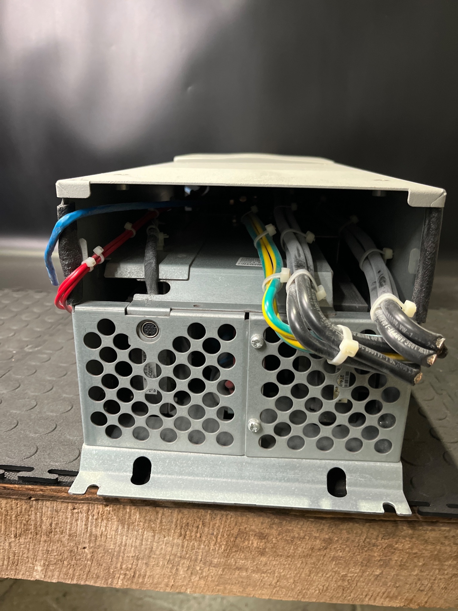 ALLEN BRADLEY 20B-D077A0ANNAND0 PowerFlex 700 AC Drive USED 1