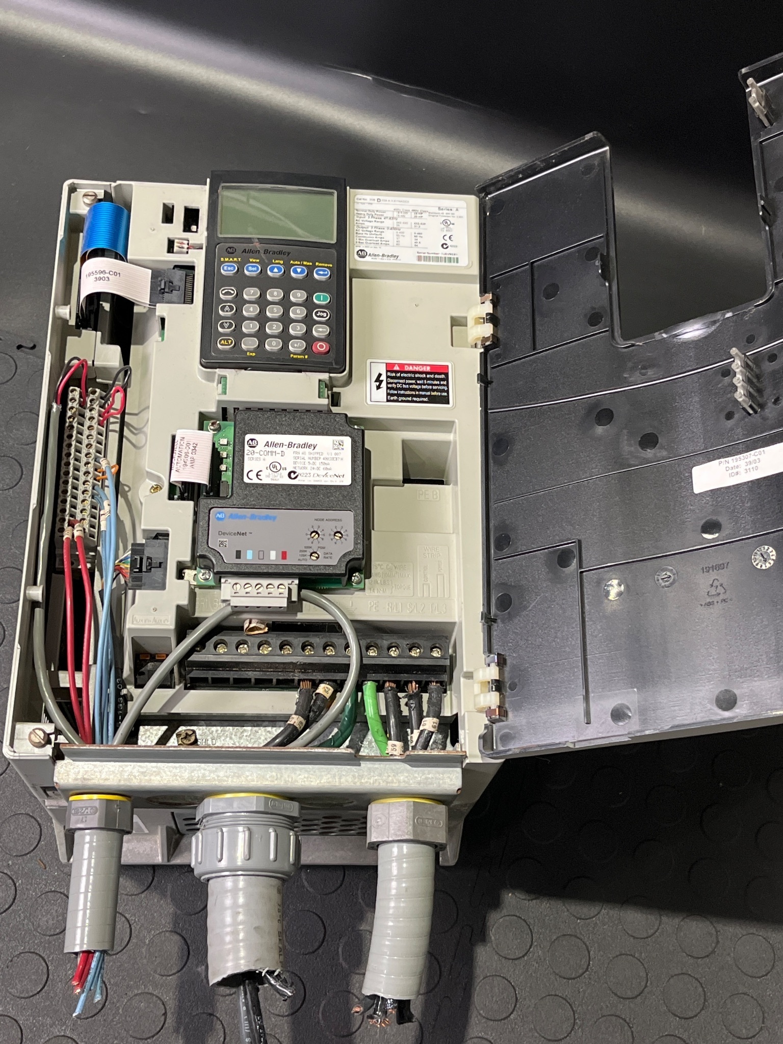 ALLEN BRADLEY 20B-D034A3AYNADC0 PowerFlex 700 AC Drive USED 5