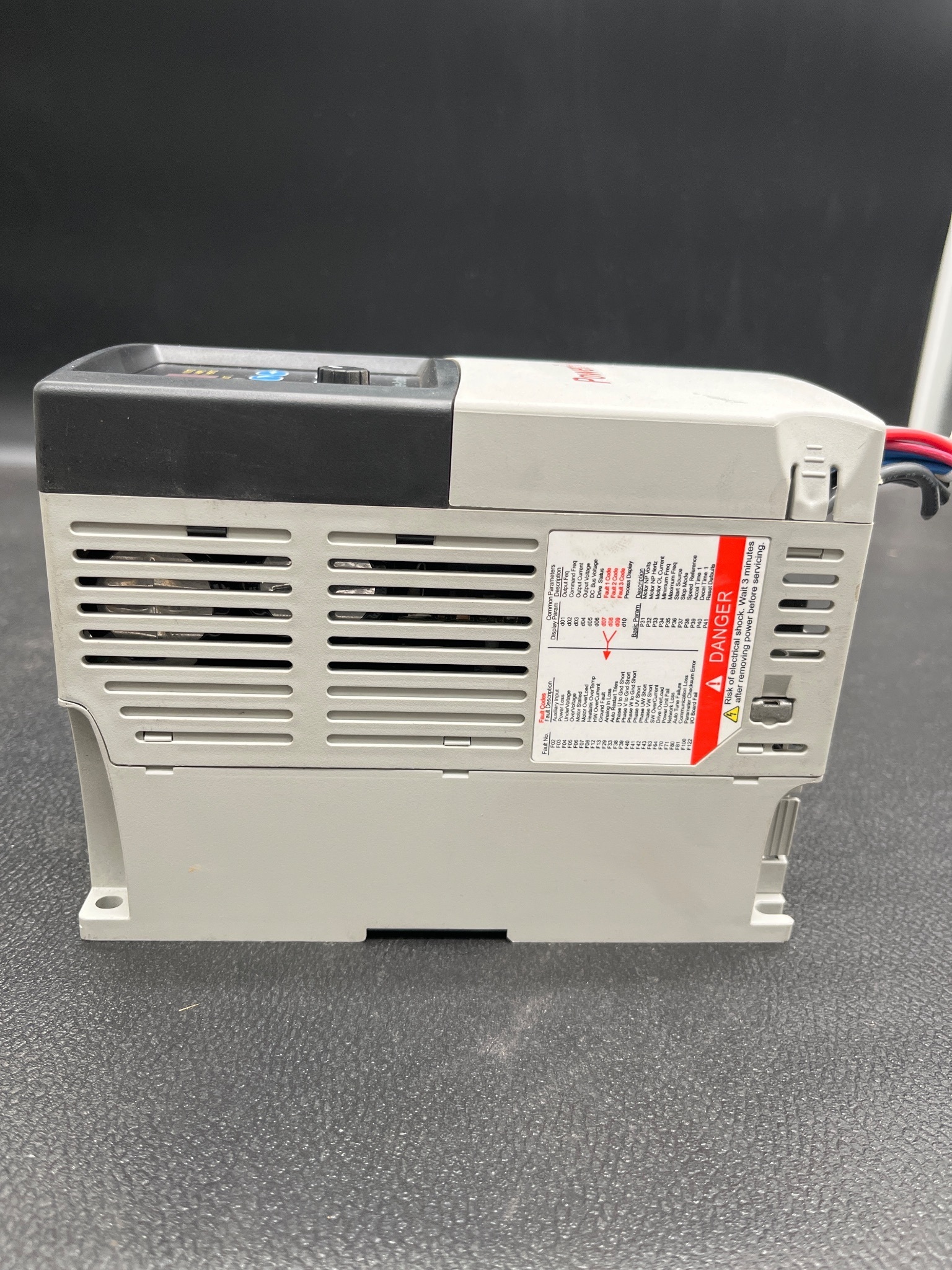 ALLEN BRADLEY 22A-D8P7N104 PowerFlex 4 AC Drive USED 2