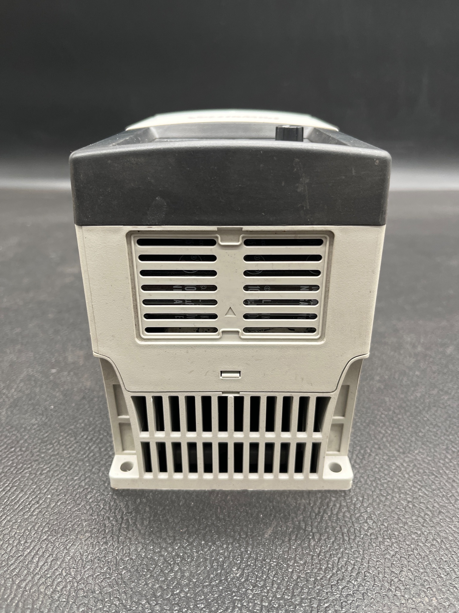 ALLEN BRADLEY 22A-D8P7N104 PowerFlex 4 AC Drive USED 3