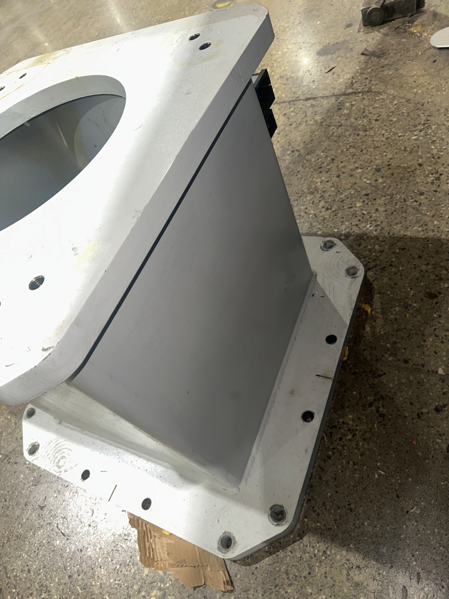 FANUC R2000IC ROBOT BASE 34 X 34 X 28 USED 3