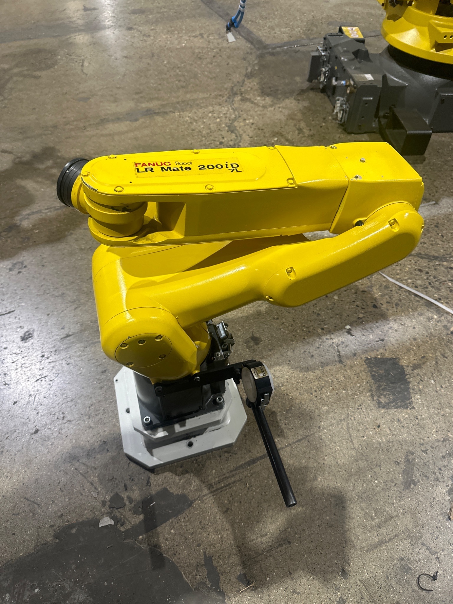 FANUC 2020 LR MATE 200ID/7 ROBOT ARM ONLY USED 3