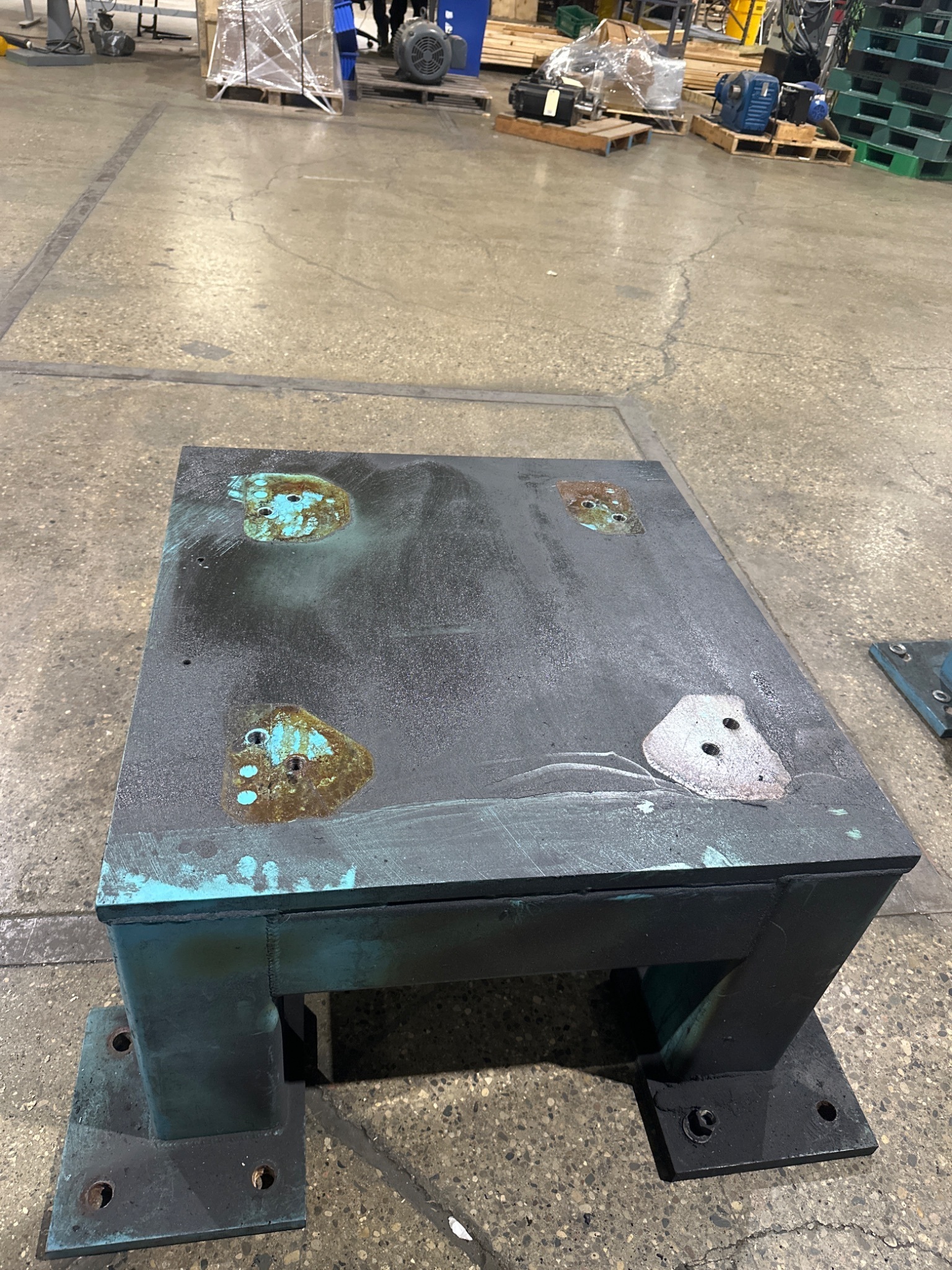 FANUC R2000IB ROBOT RISER 42 in x 40 in x 20 in USED 3