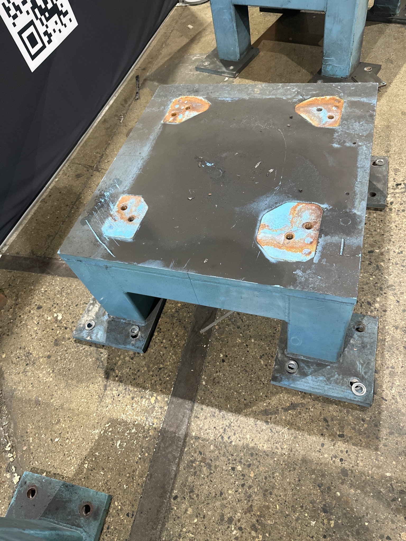 FANUC R2000IB ROBOT RISER 42 X 40 X 16 USED 2