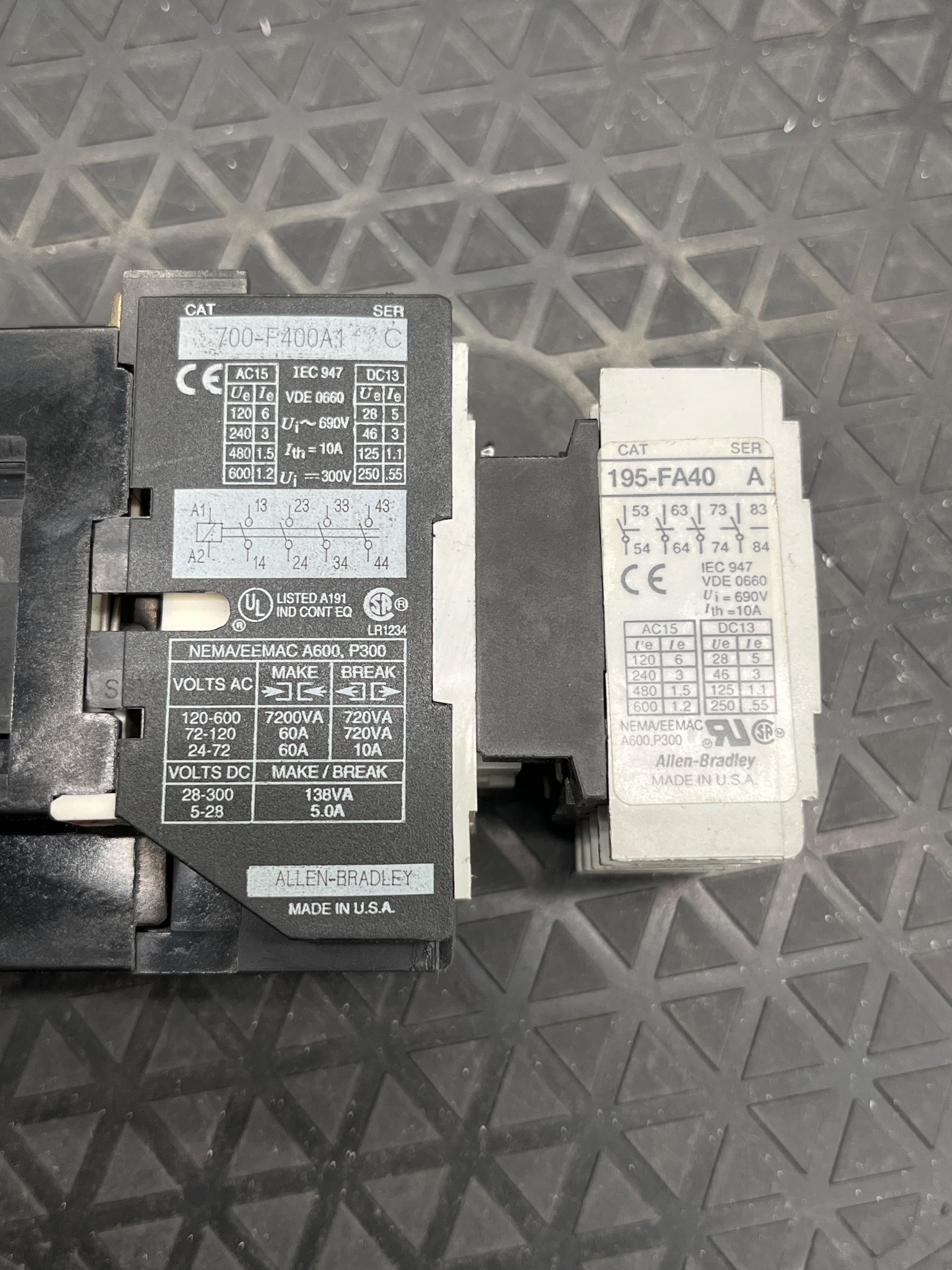 ALLEN BRADLEY 700-F400A1 + 195-FA40 Control Relay & Base USED 4