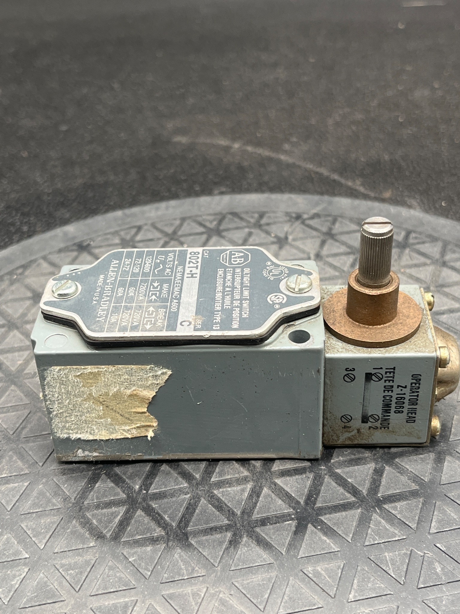 ALLEN BRADLEY 802T-H Limit Switch USED 1