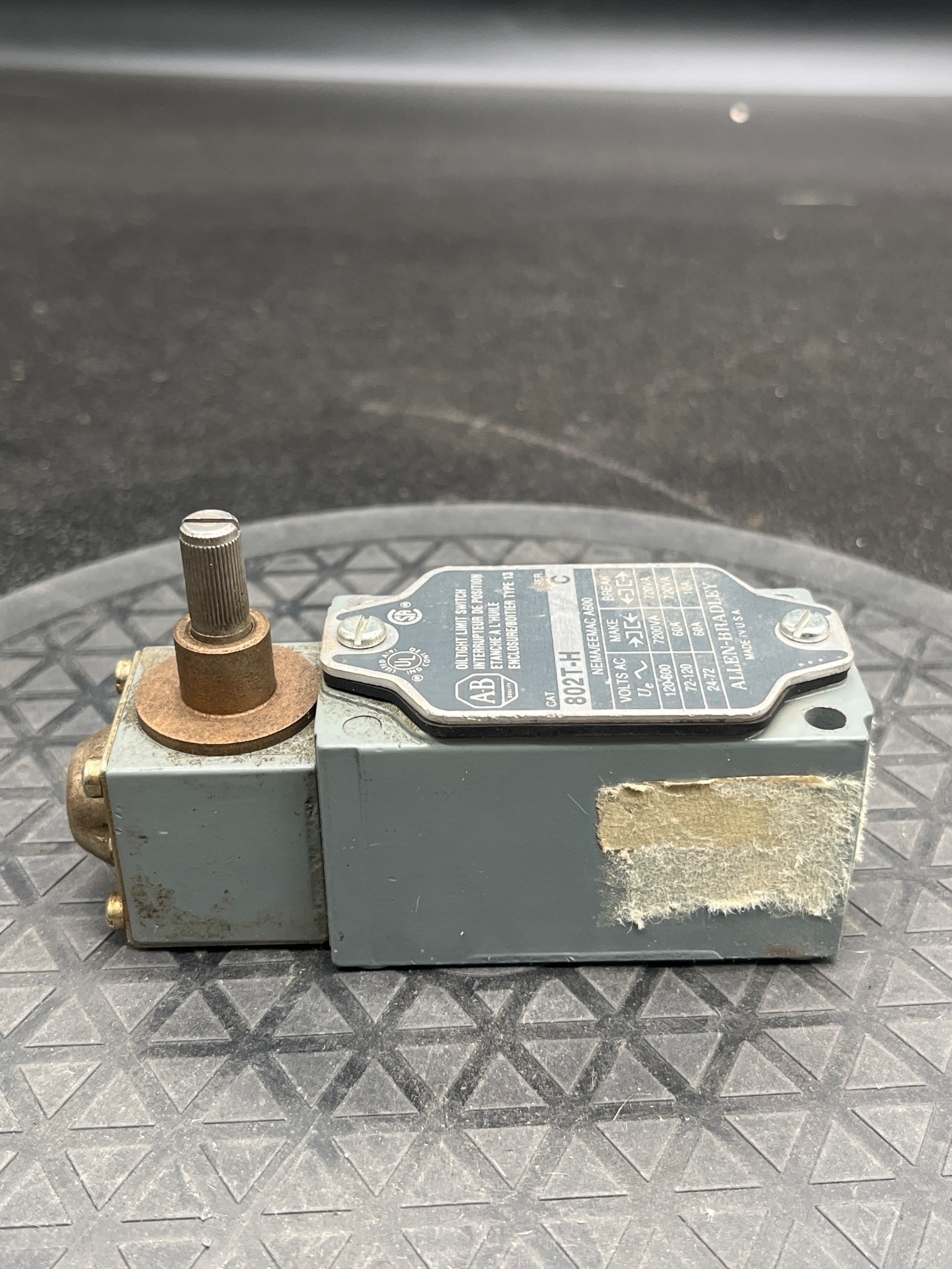 ALLEN BRADLEY 802T-H Limit Switch USED 3