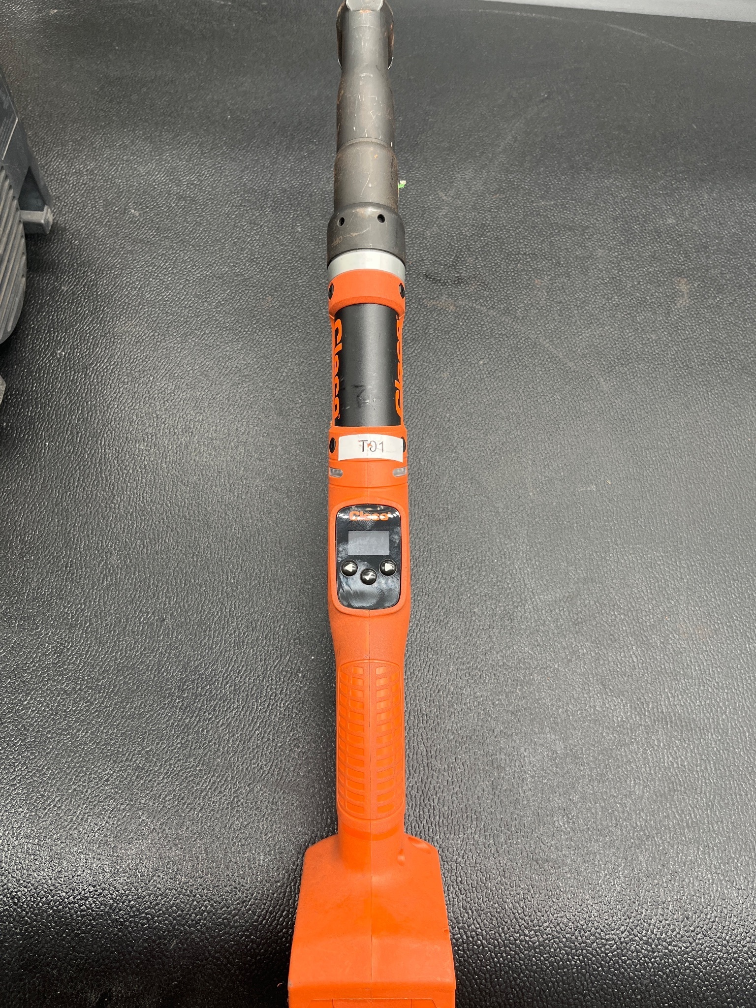 CLECO CTBAW503 PNEUMATIC TORQUE WRENCH 3/8 SQUARE DRIVE USED 4