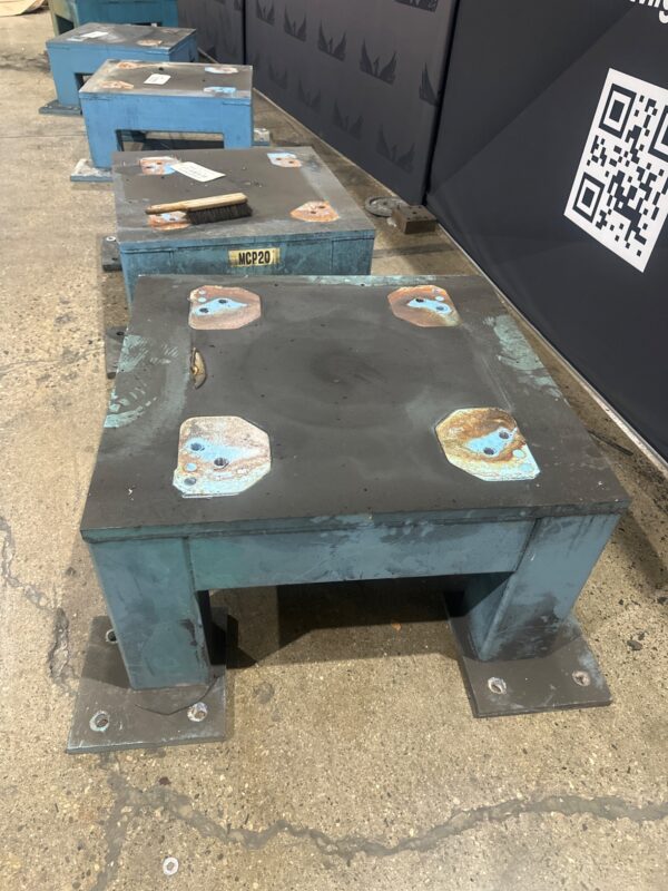 Used FANUC R2000IB RISER Robots IGAM3050013