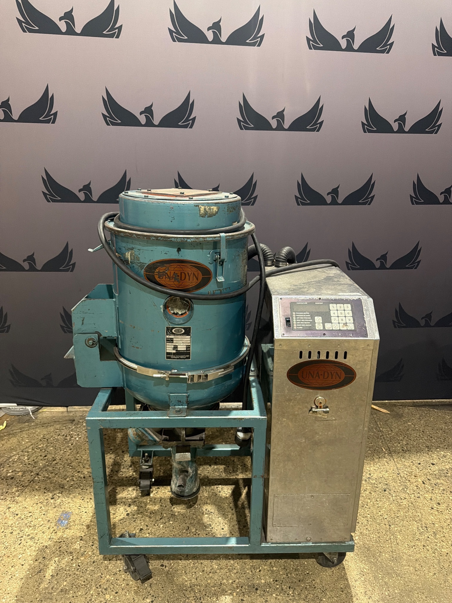 UNA-DYN UDC-30 Auto Mini-Dryer w/ 50# Modular Hopper USED 0