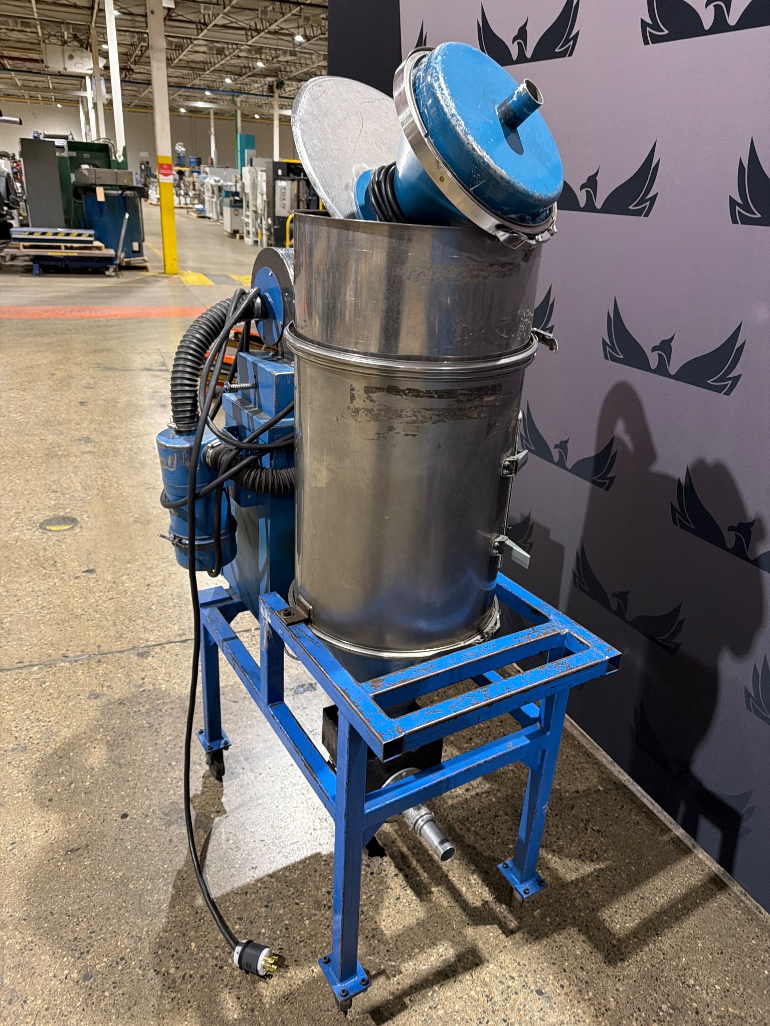 NOVATEC MD-25 Desiccant Dryer w/ 100lb Hopper USED 2