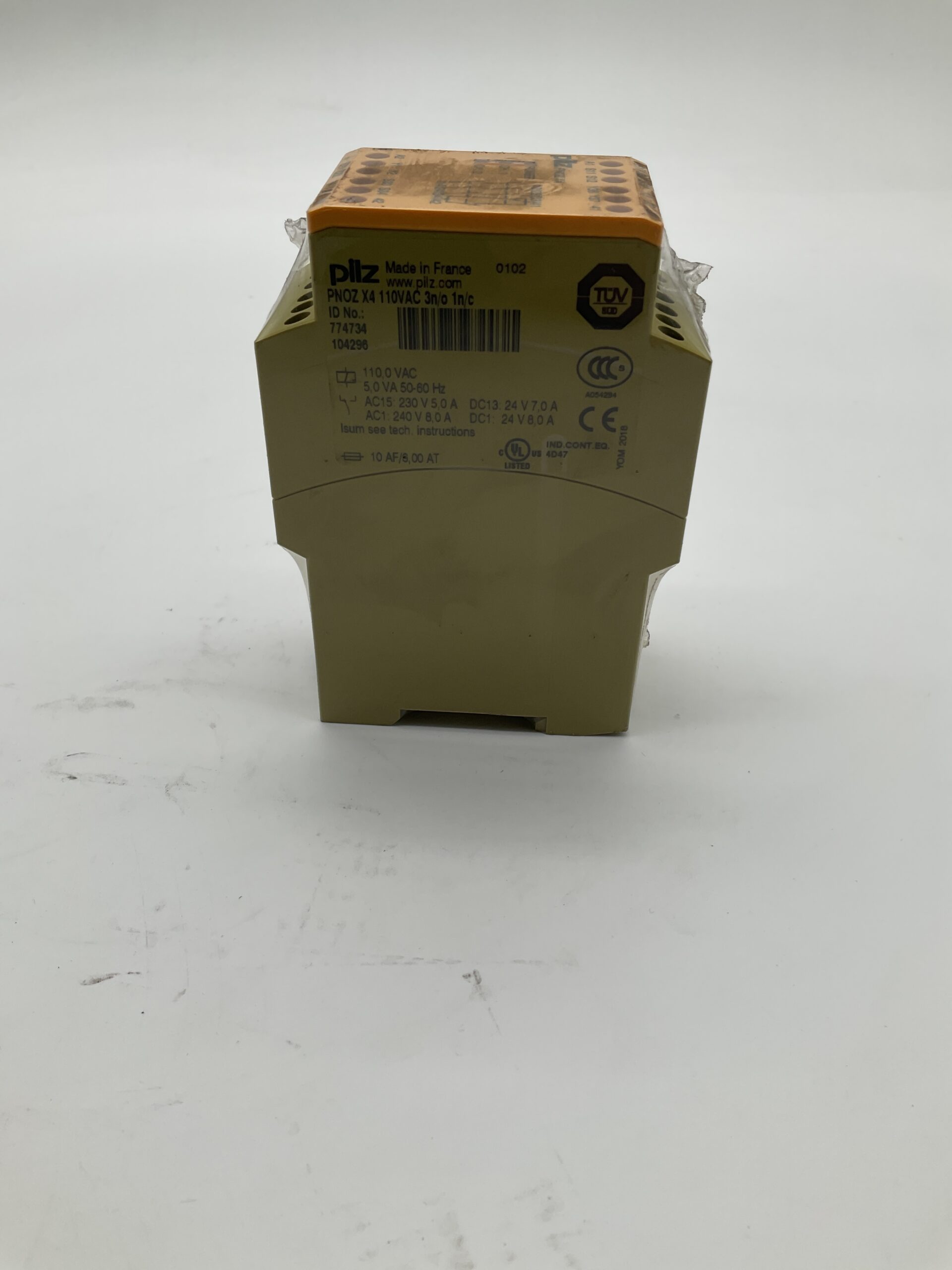 PILZ PNOZ X4 SAFETY RELAY 110VAC USED 1